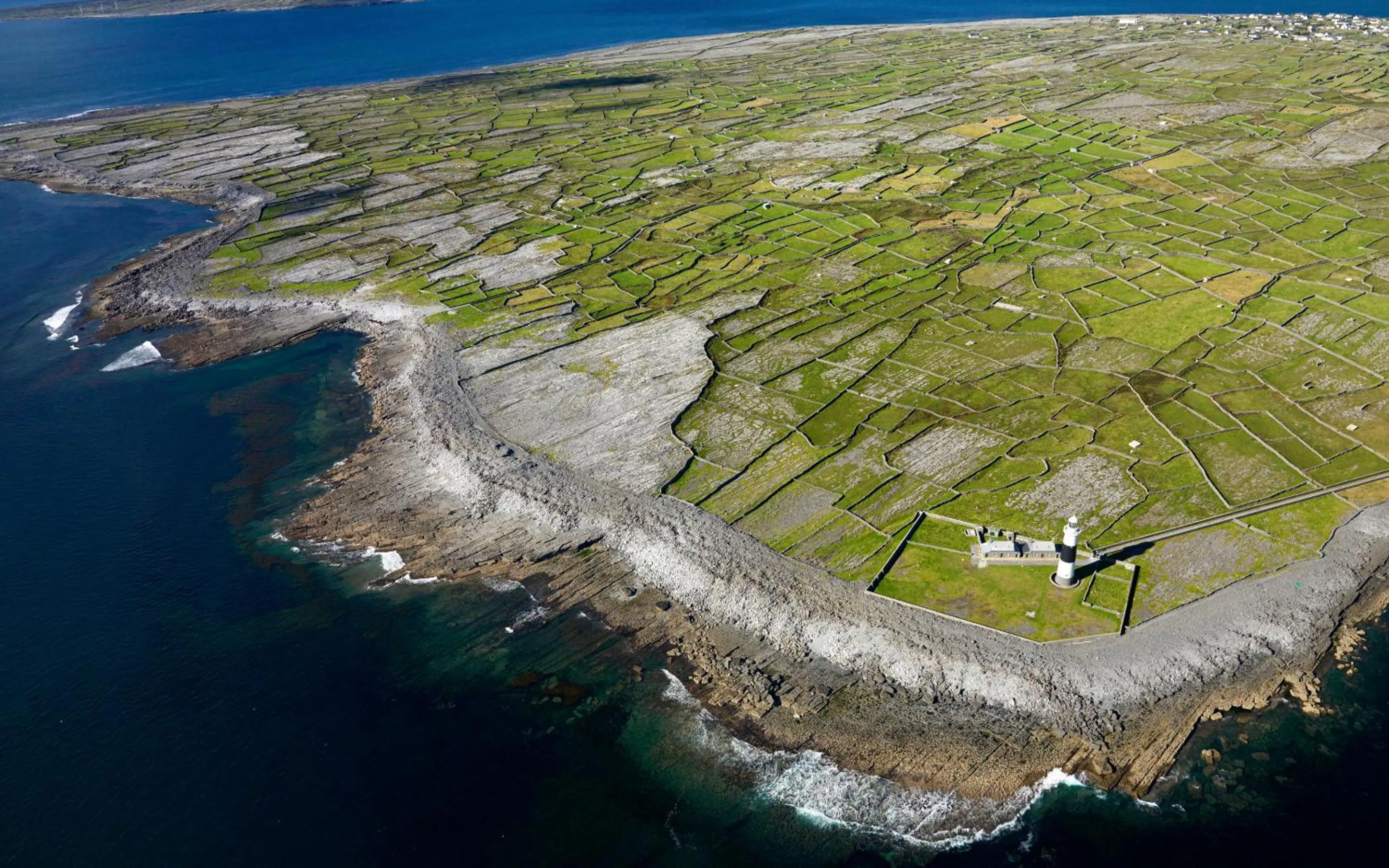 Natural landscape in Doolin Inn