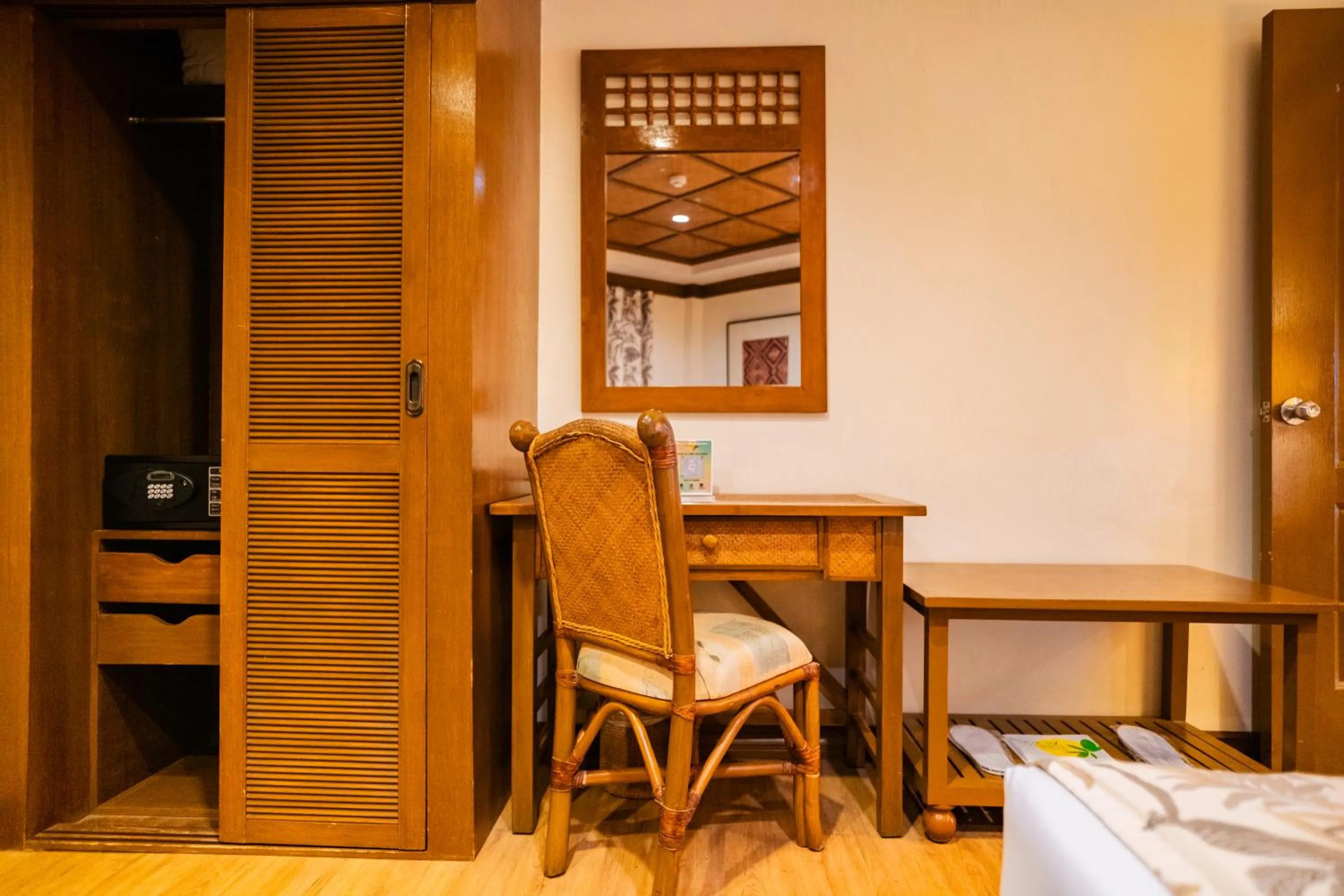 Boracay Tropics Resort Hotel