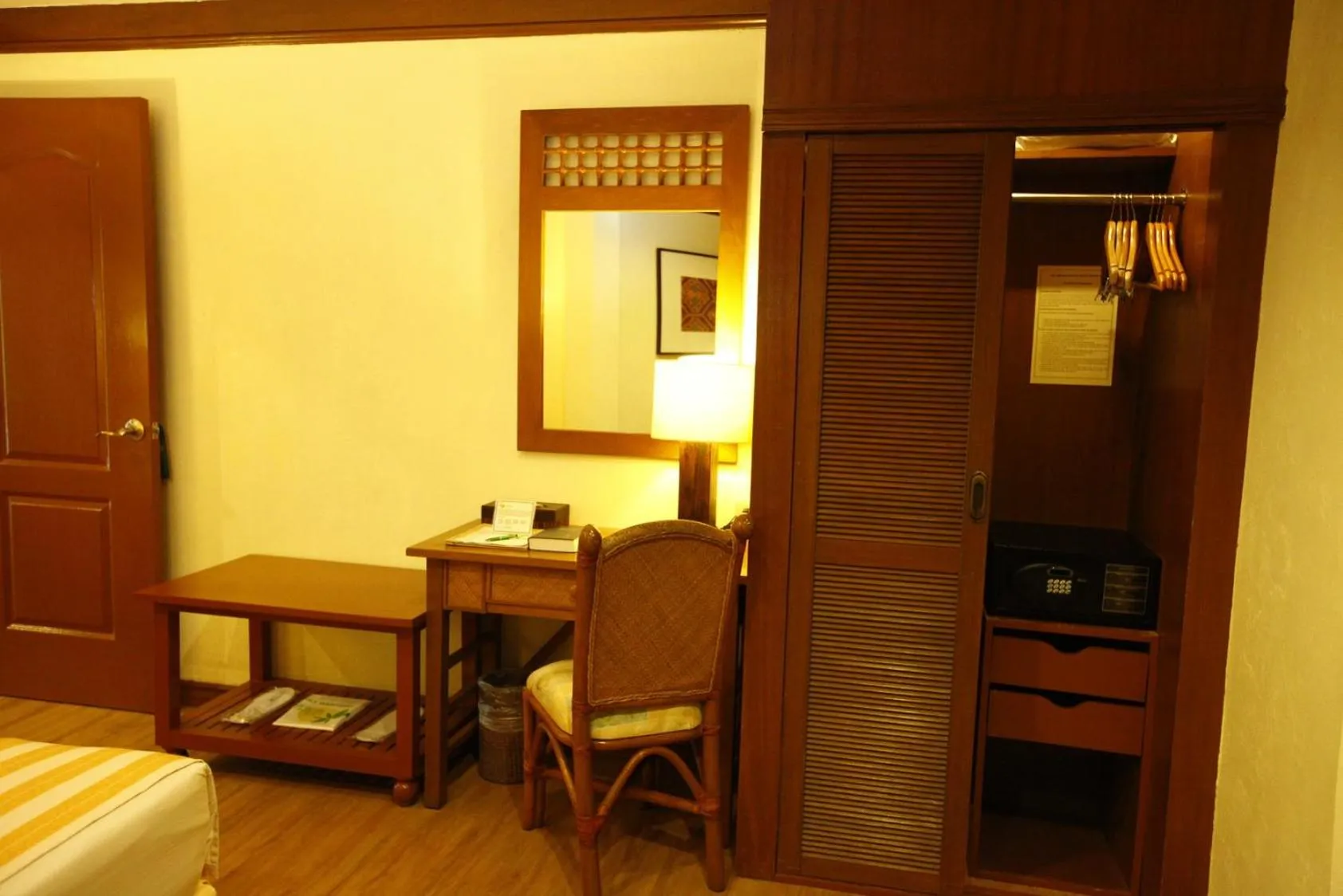 Boracay Tropics Resort Hotel