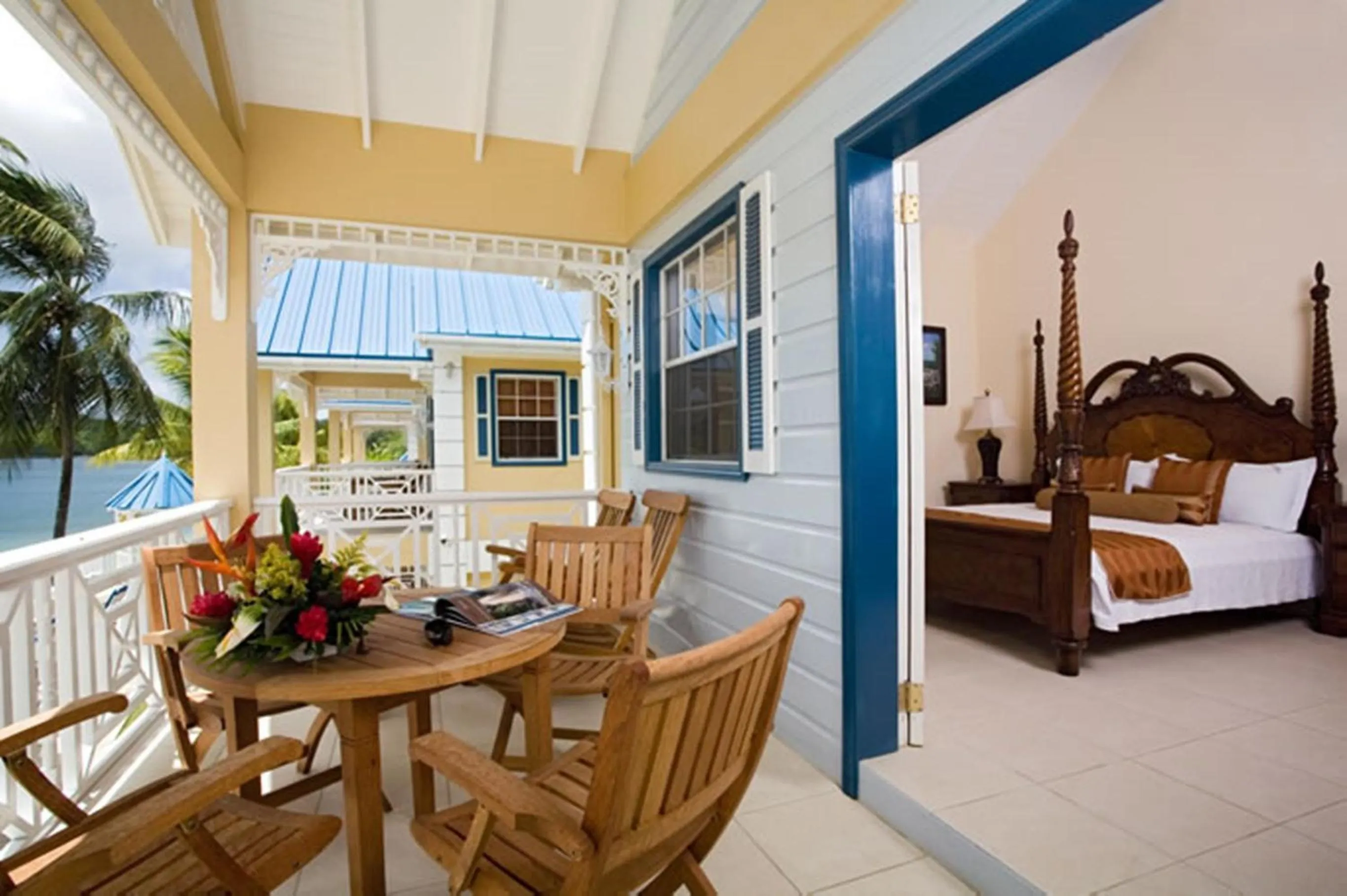 Balcony/Terrace, Bed in Villa Beach Cottages