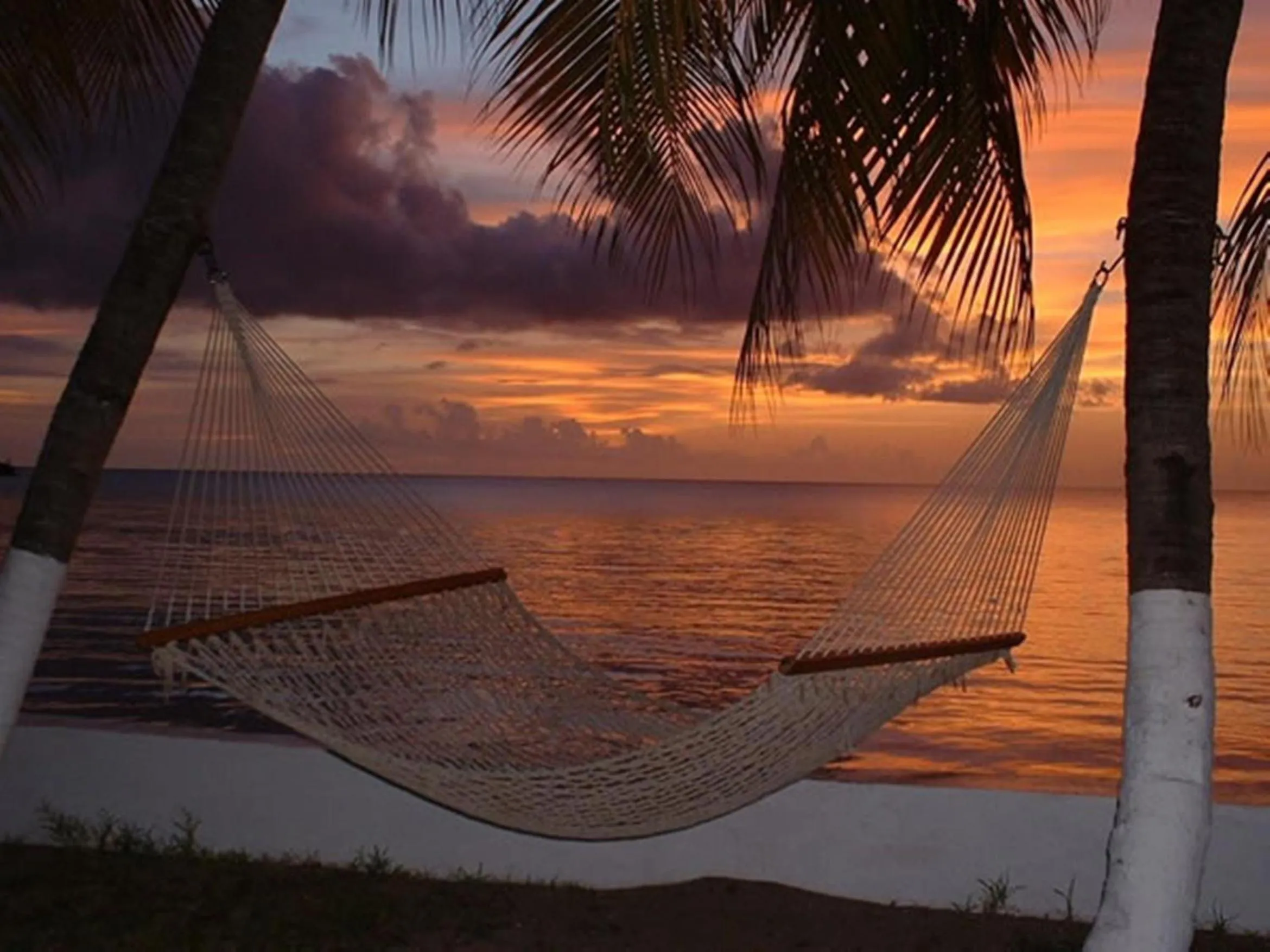 Sunset in Villa Beach Cottages