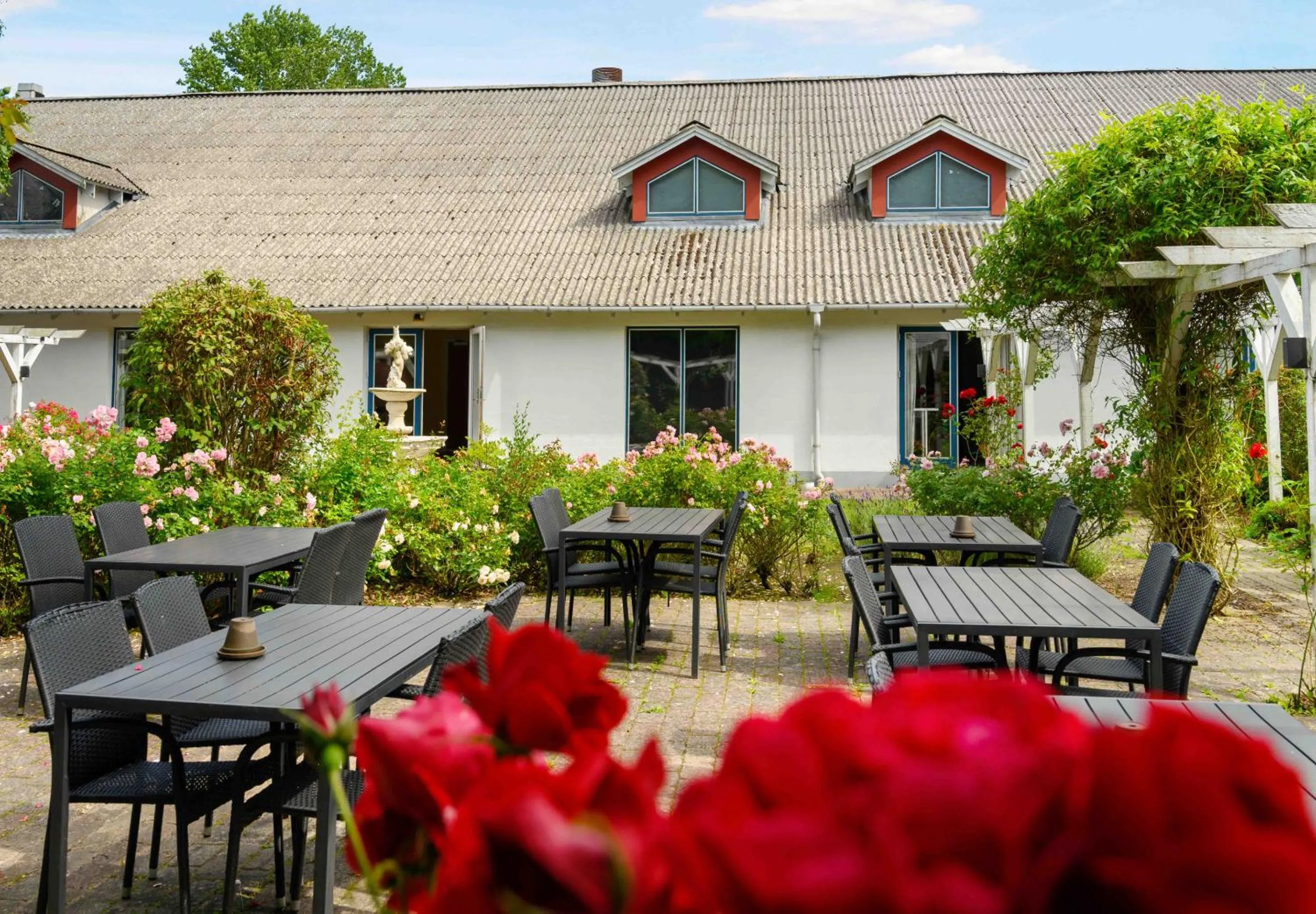 Garden in Hotel Menstrup Kro