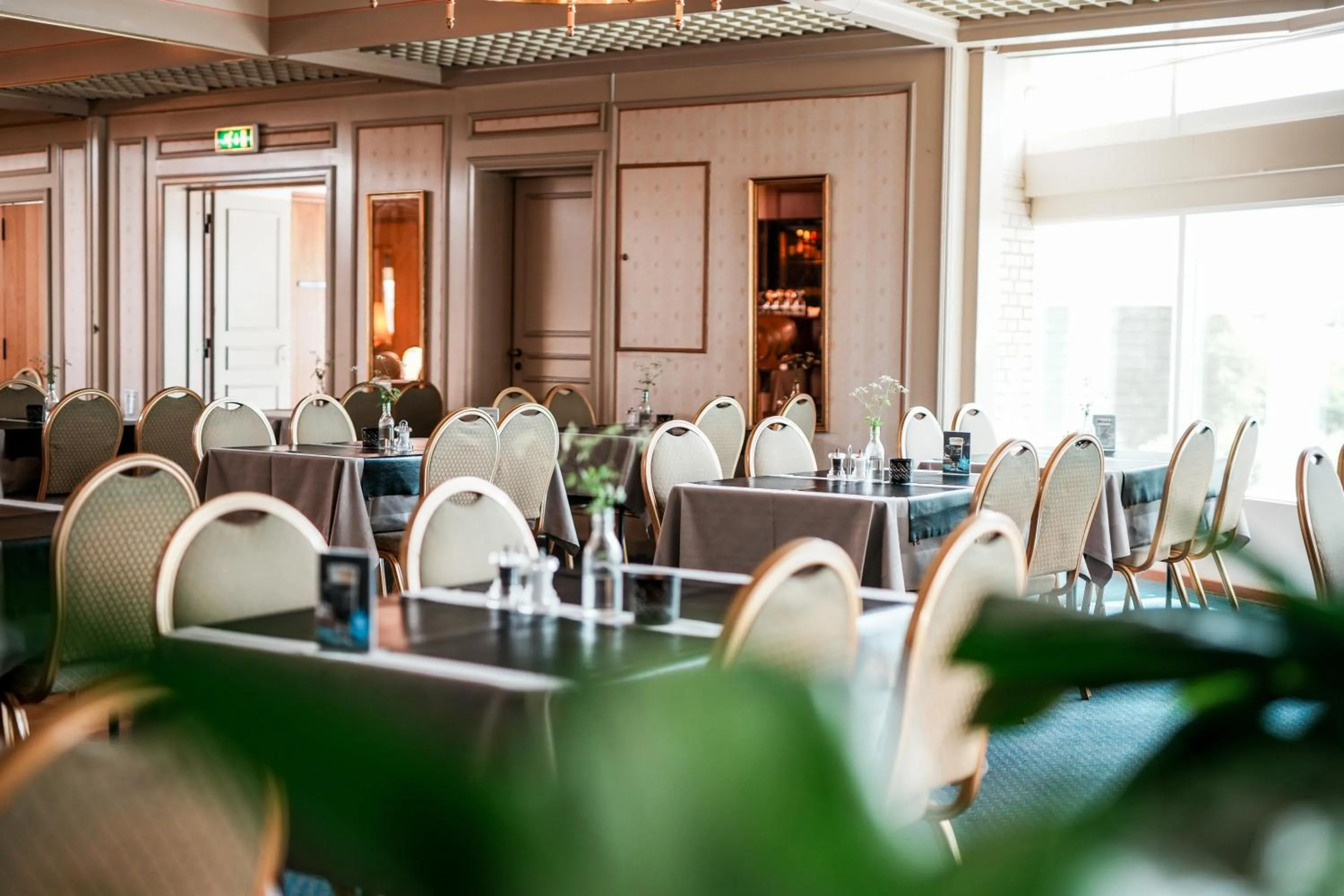 Seating area in Hotel Menstrup Kro