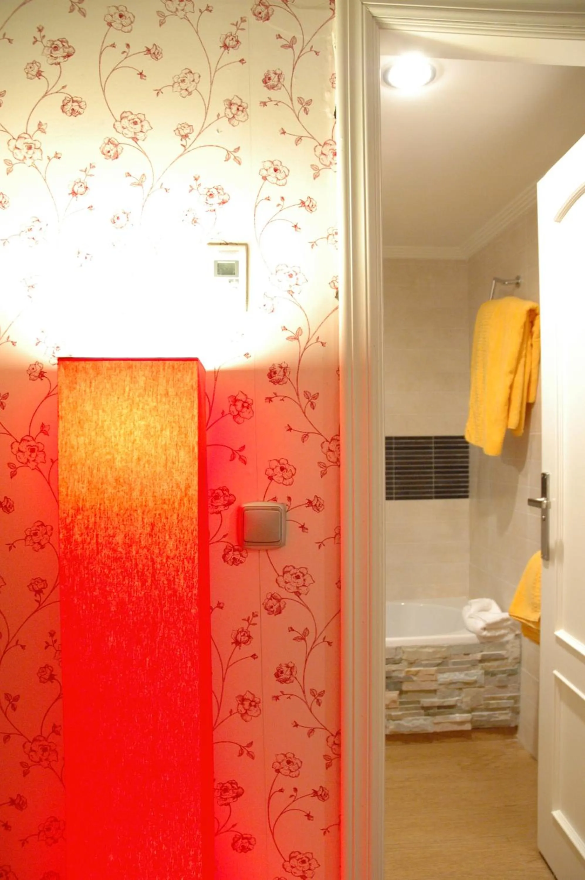 Photo of the whole room, Bed in Hotel Ideal