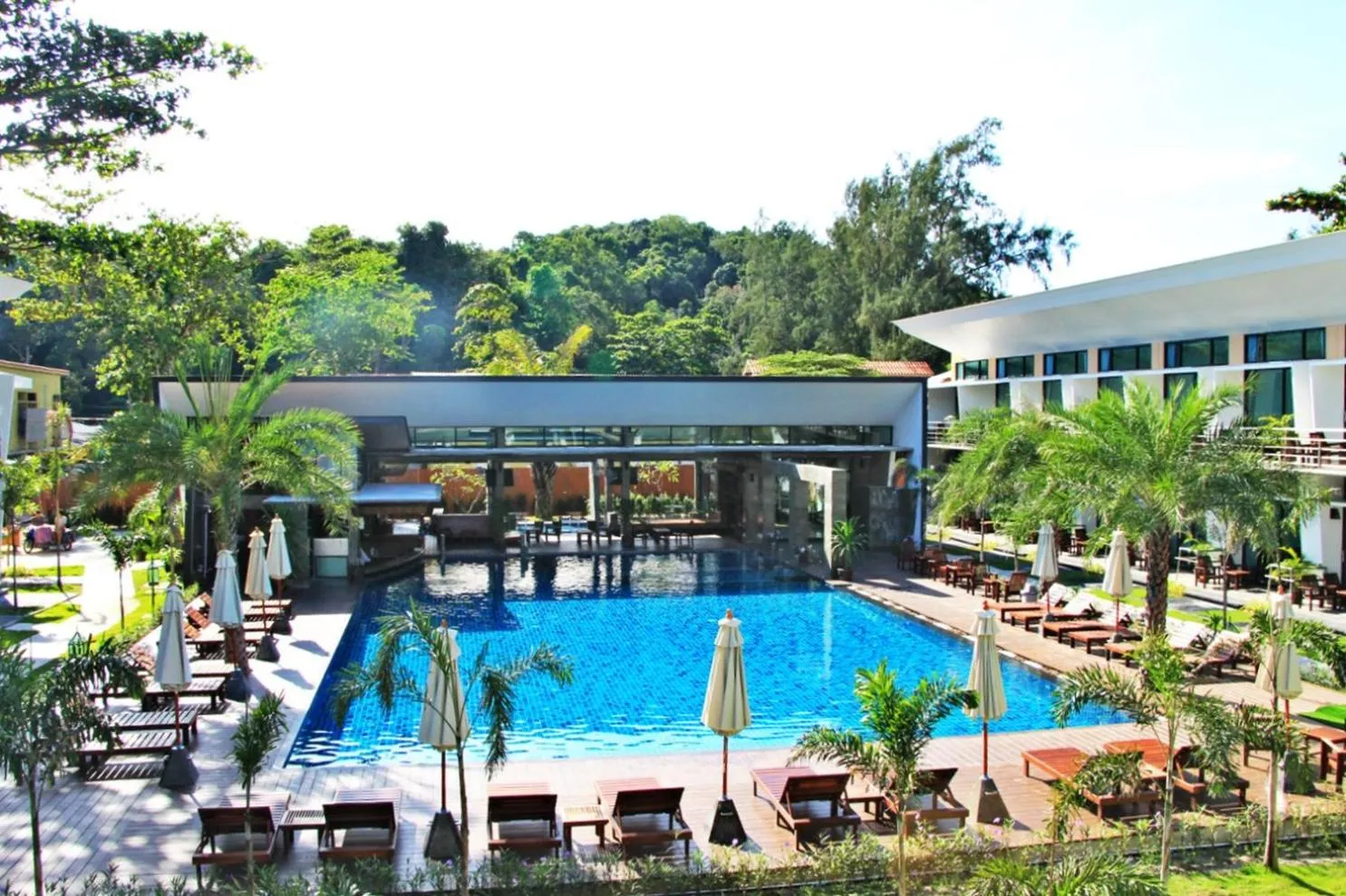 Pool view in Bundhaya Resort