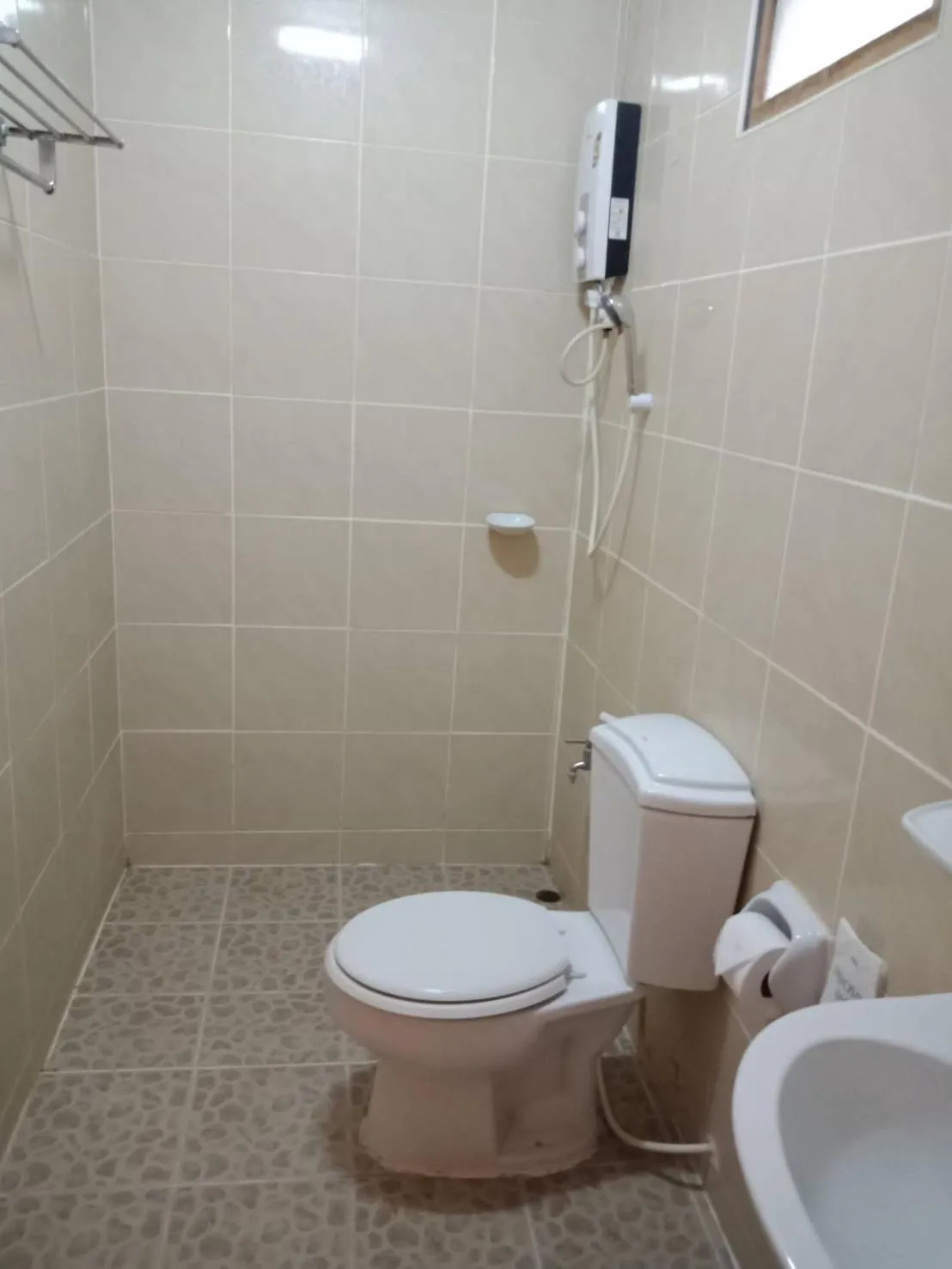 Toilet in Bundhaya Resort