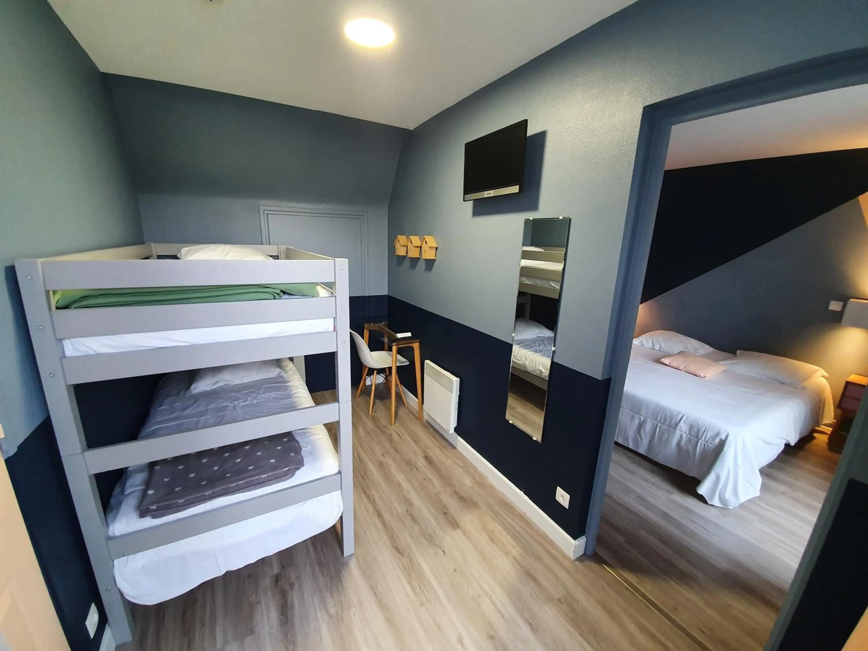 Bed in Hôtel-Restaurant Le Flobart