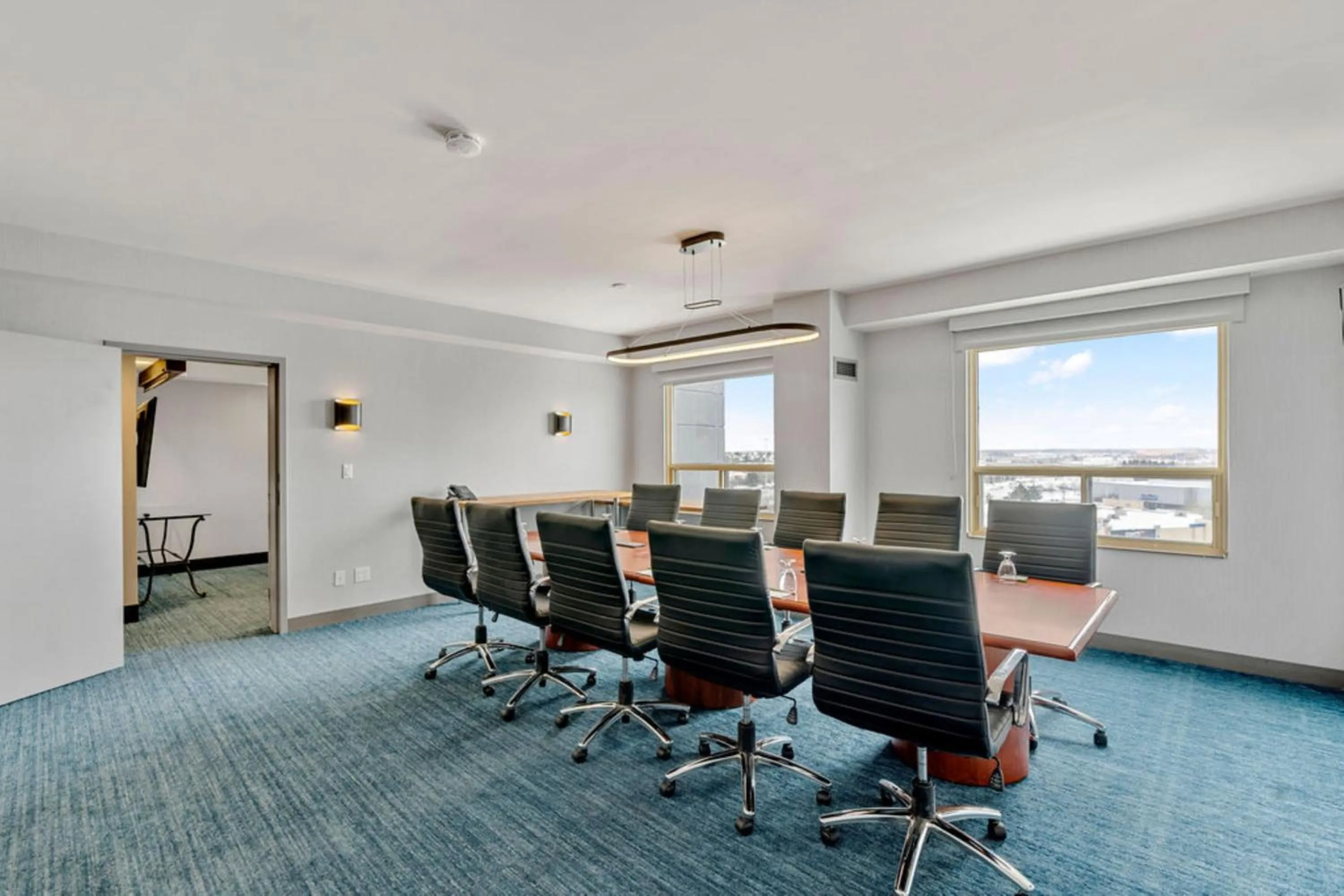 Meeting/conference room in Holiday Inn & Suites Ottawa Kanata by IHG