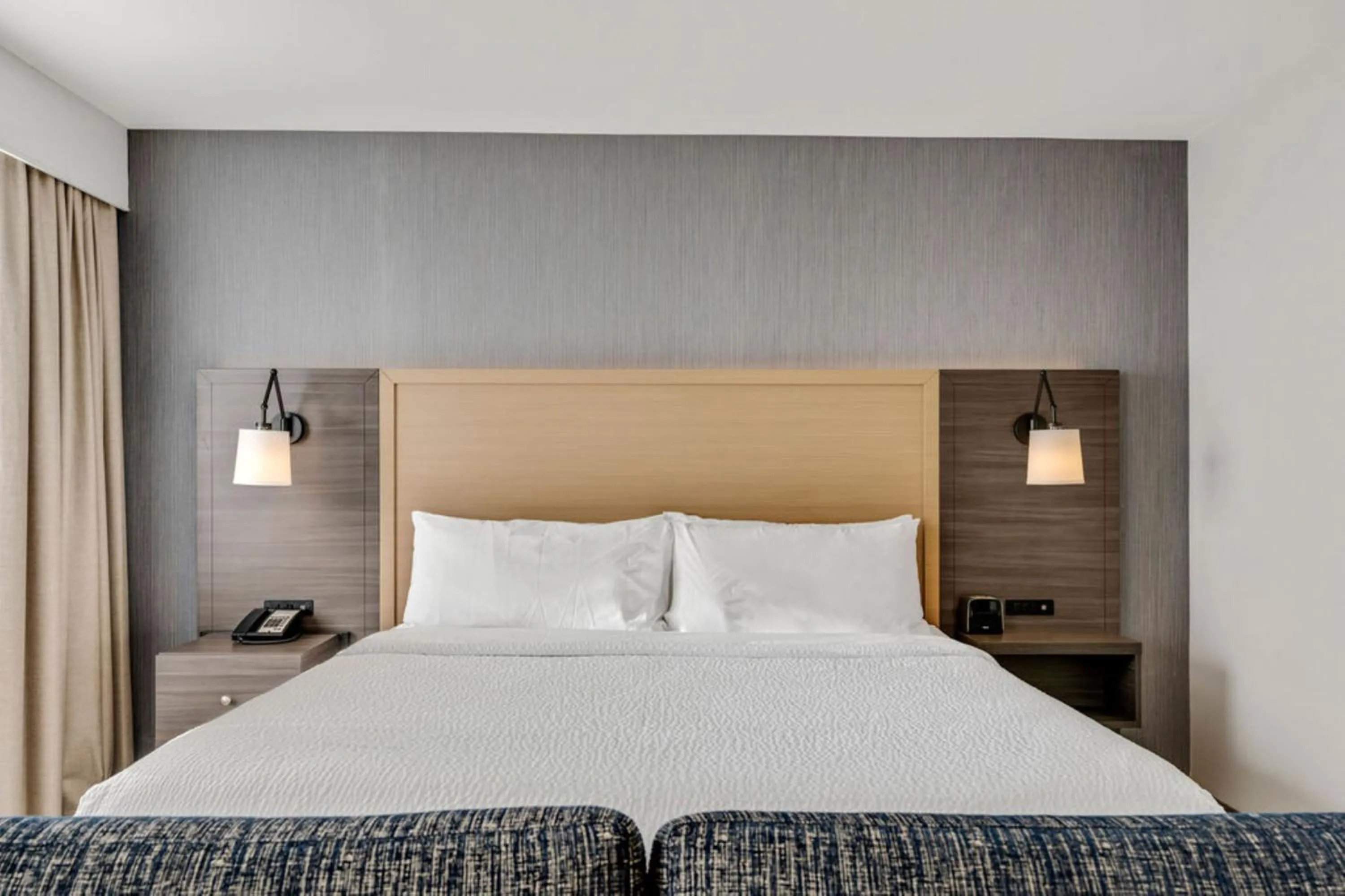 Bedroom, Bed in Holiday Inn & Suites Ottawa Kanata by IHG