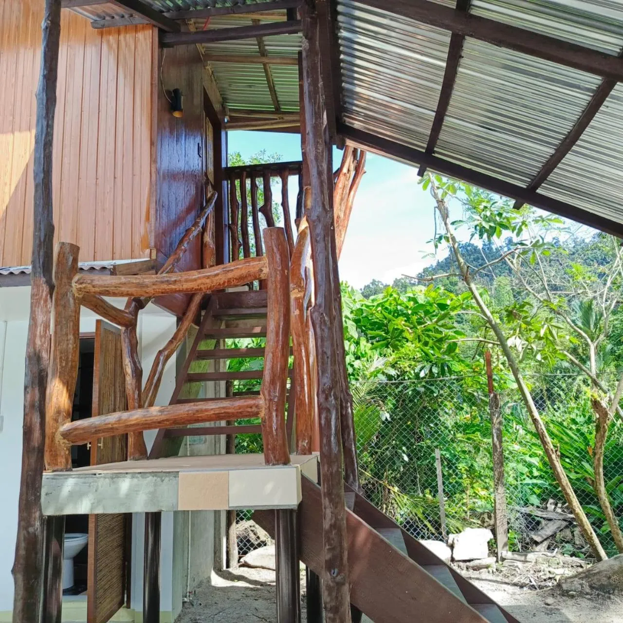 BING-VICE Tourist Inn