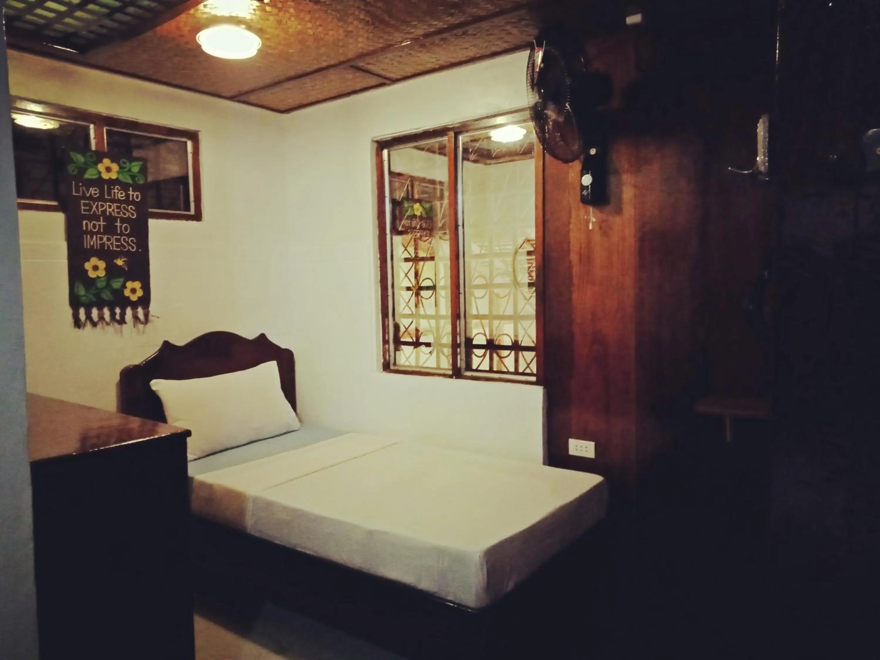 Bed in BING-VICE Tourist Inn