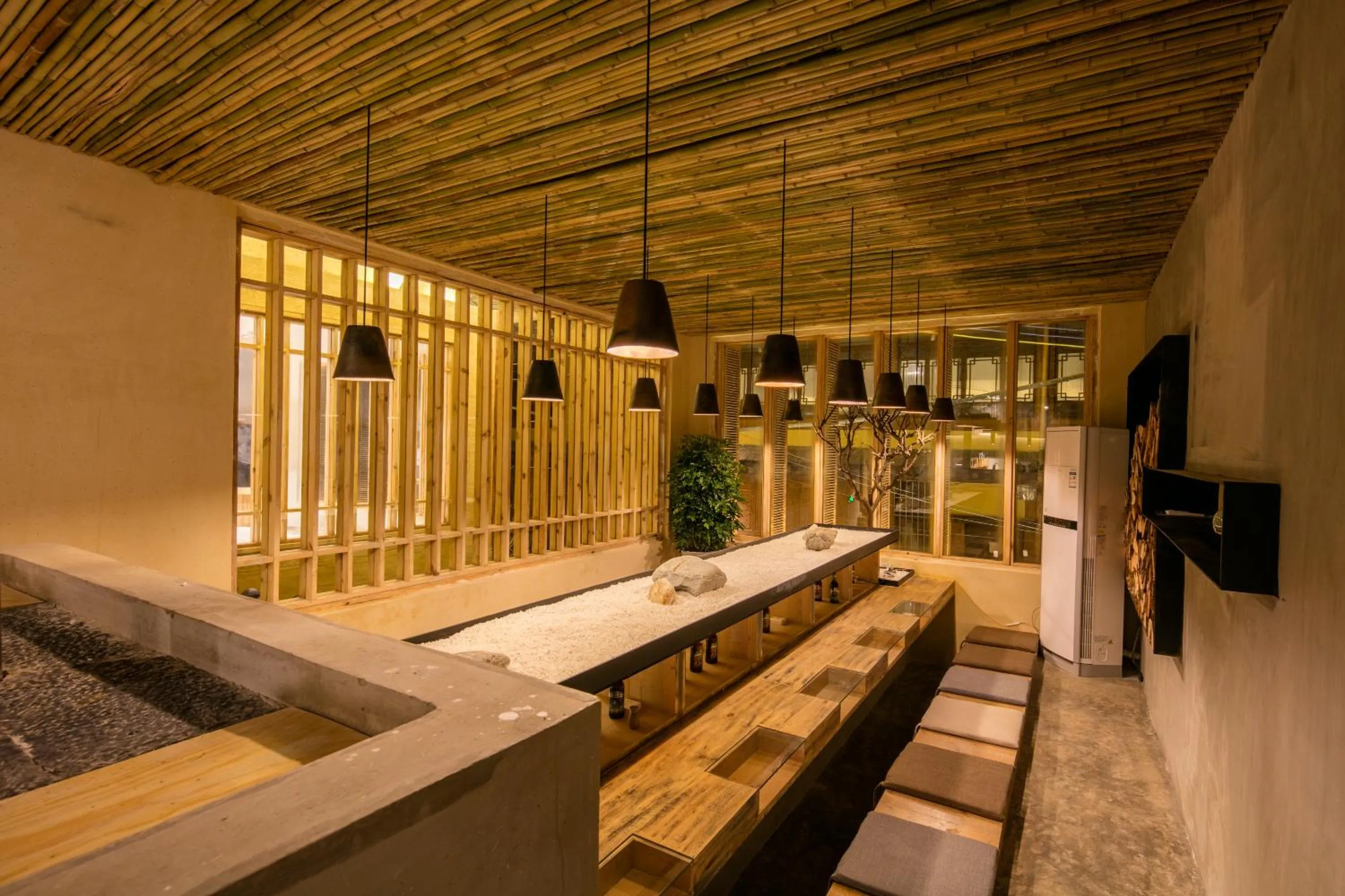 Restaurant/places to eat in Shangri-La Karesansui Hotel