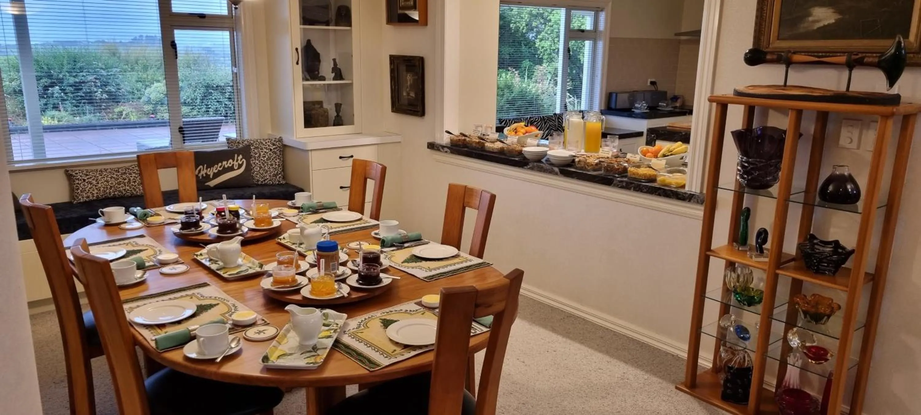 Breakfast in Hyecroft Lodge