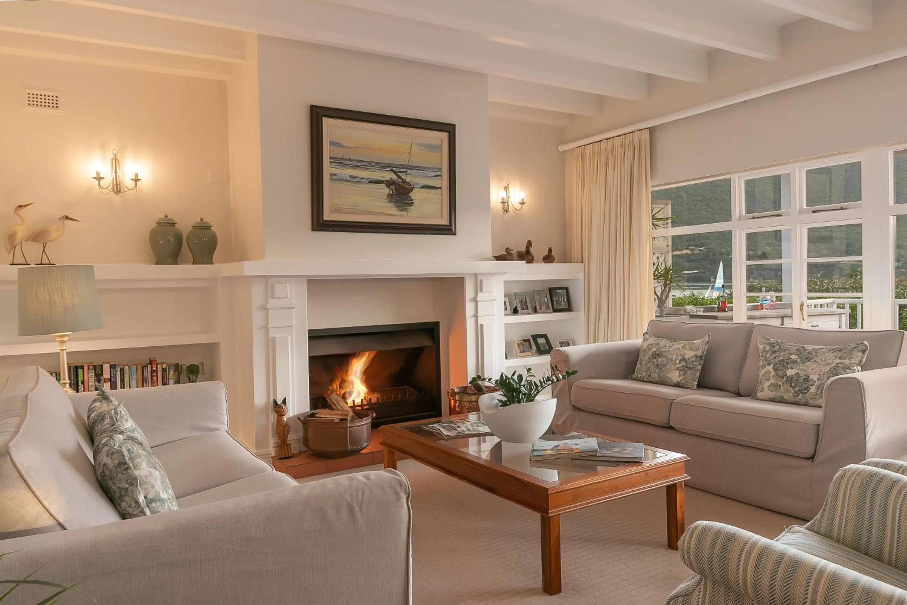 Communal lounge/ TV room in The Knysna Belle Guest House