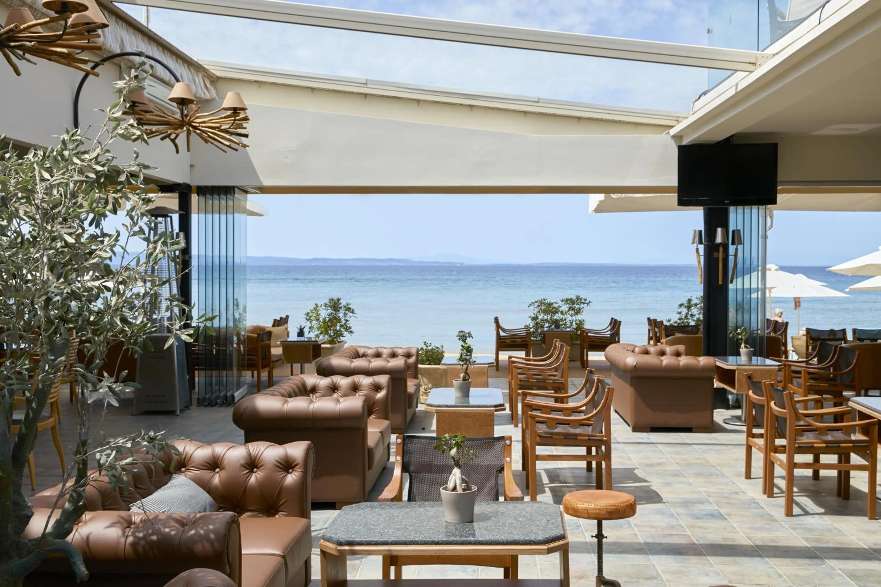 Lounge or bar in Anthemus Sea Beach Hotel and Spa