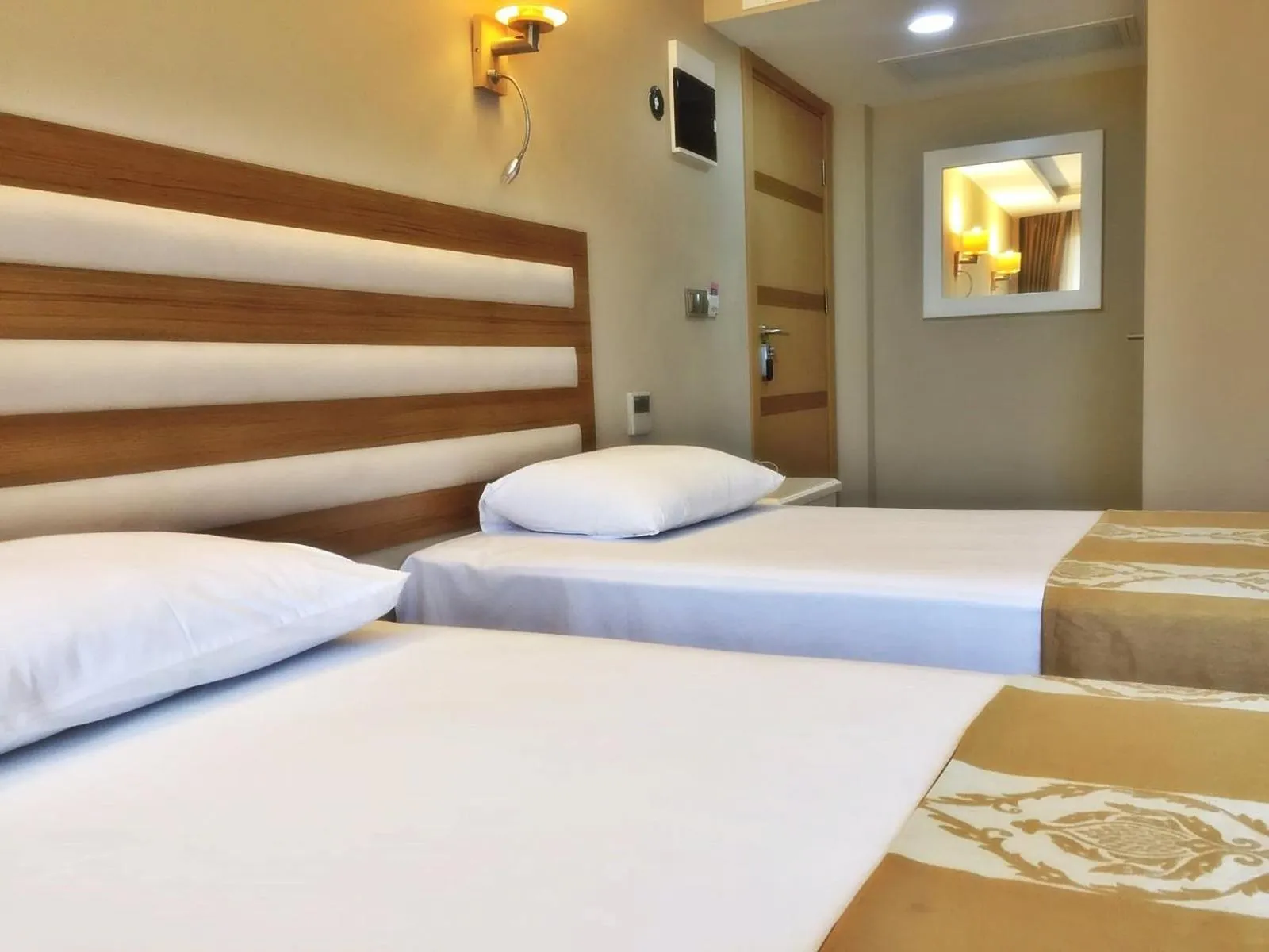 Bed in Feza Otel