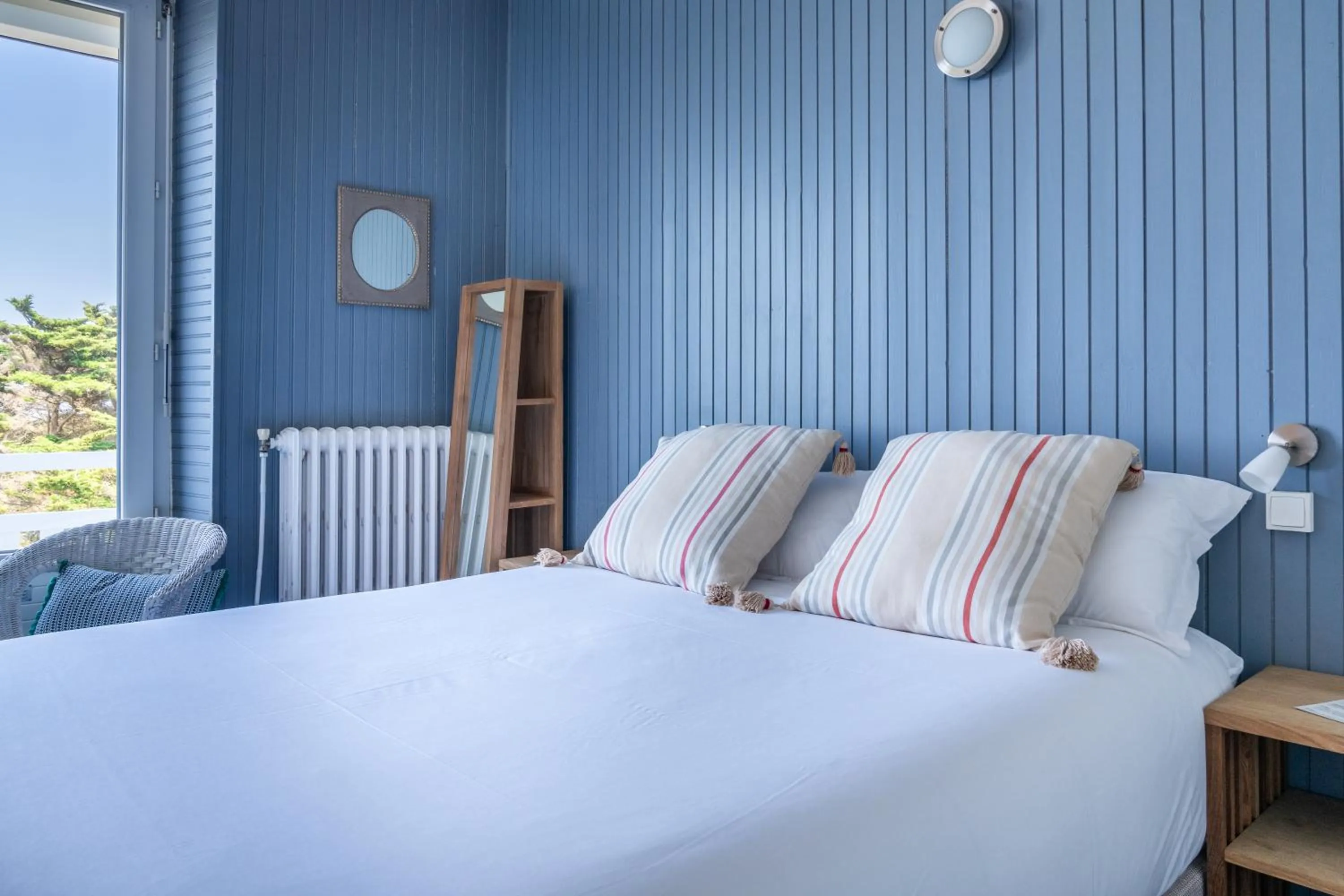 Bed in Hôtel Des Deux Mers