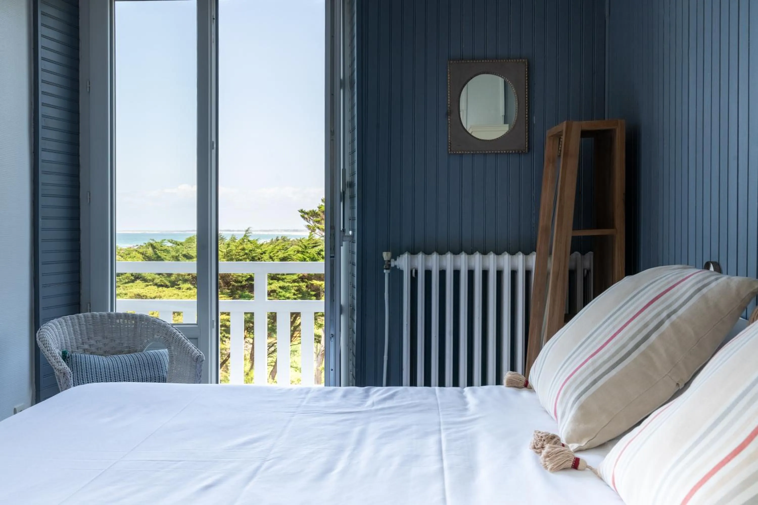 Bed in Hôtel Des Deux Mers