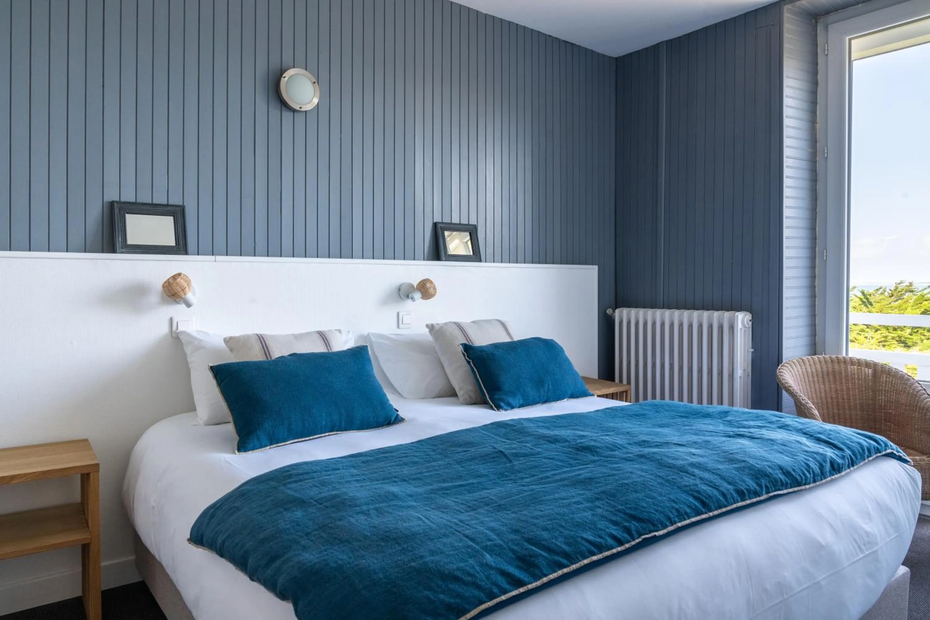 Bed in Hôtel Des Deux Mers