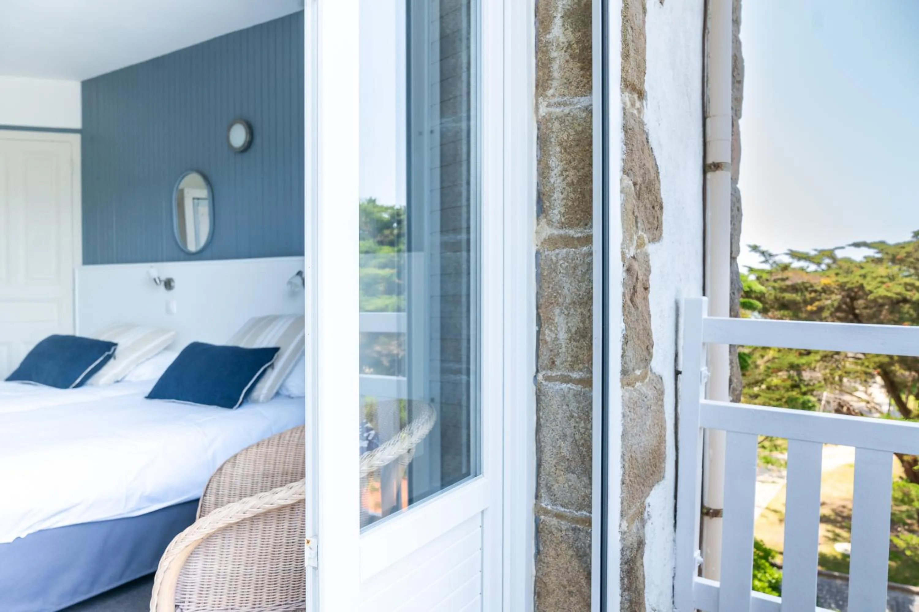 Bed in Hôtel Des Deux Mers