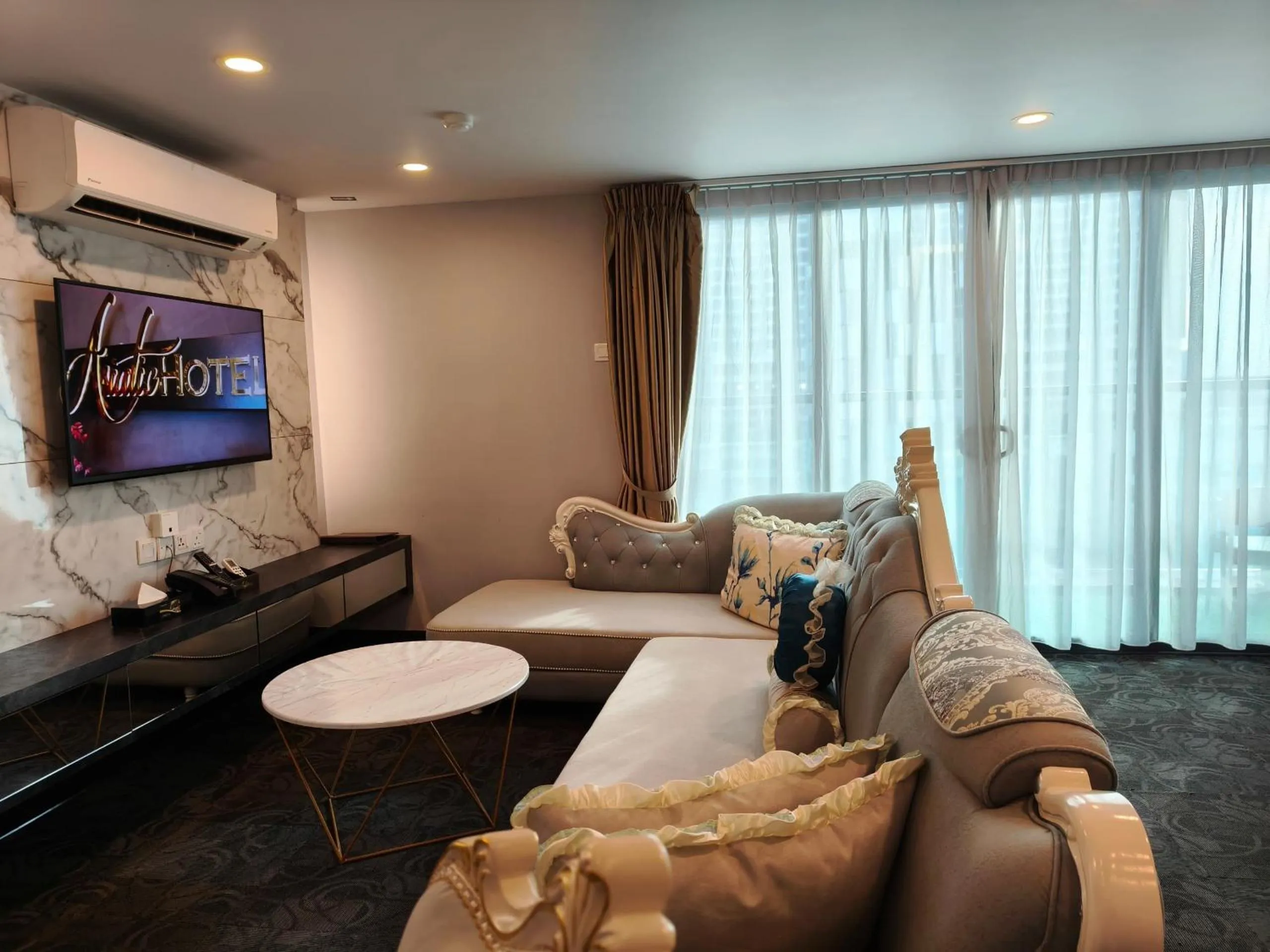 Seating area in Asiatic Hotel