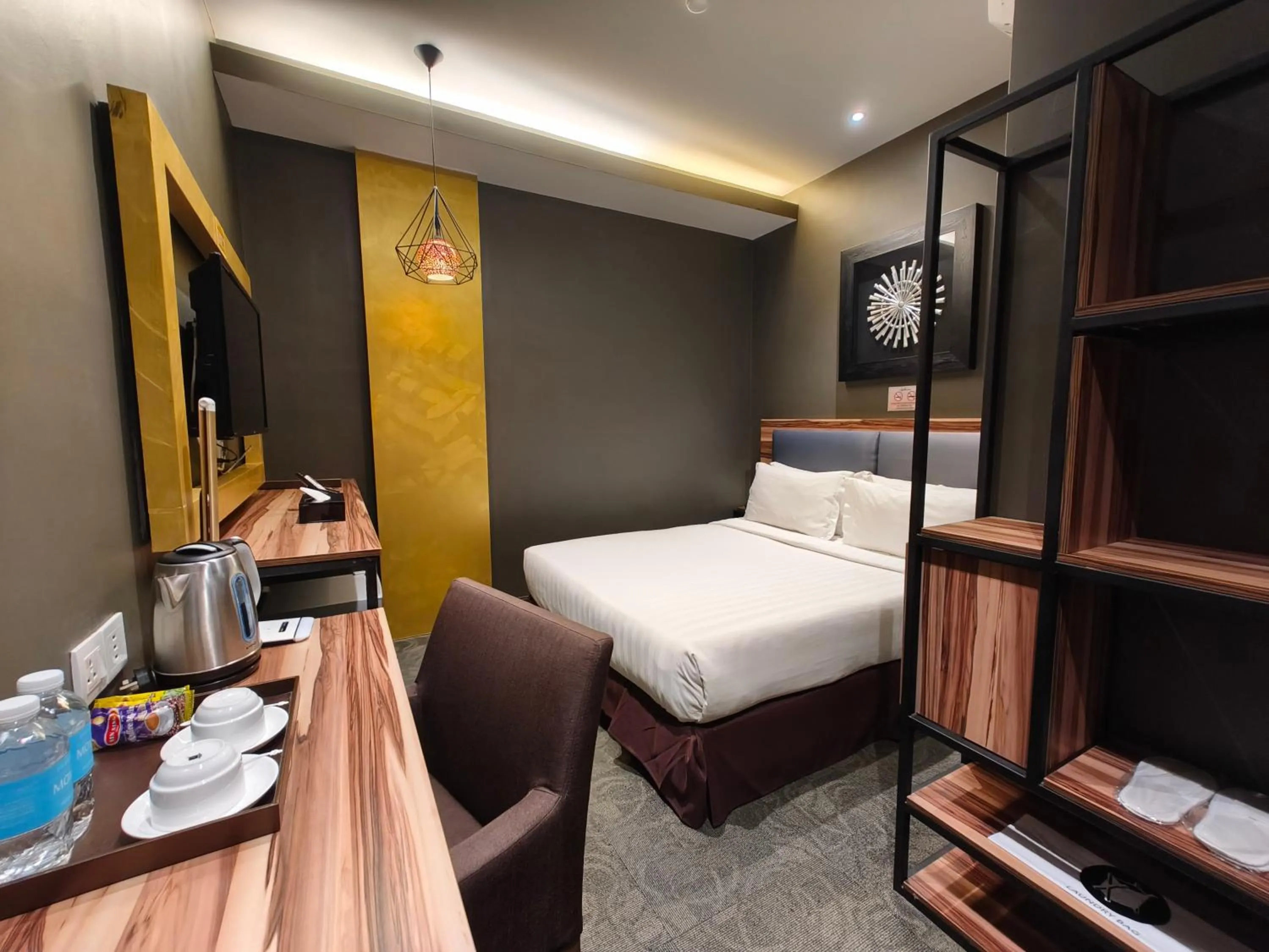 Bed in Asiatic Hotel