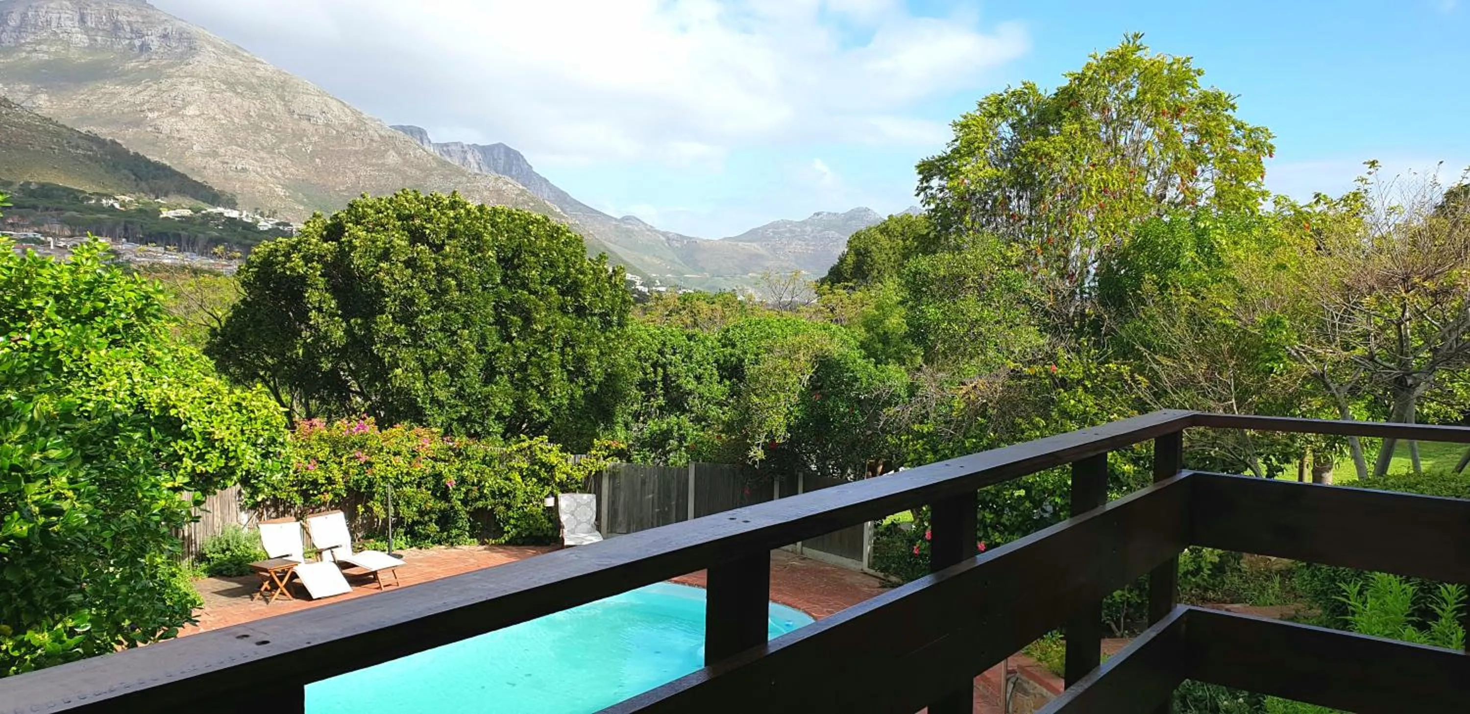The Salt House Guest House in Hout Bay