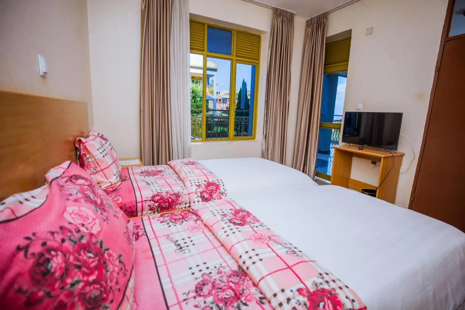 Standard Twin Room with Garden View - single occupancy in Anthurium Residential Hotel Standard Twin Room with Garden View - single occupancy in Anthurium Residential Hotel
