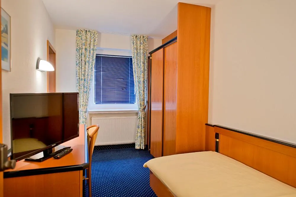 Decorative detail, Bed in Panorama Hotel