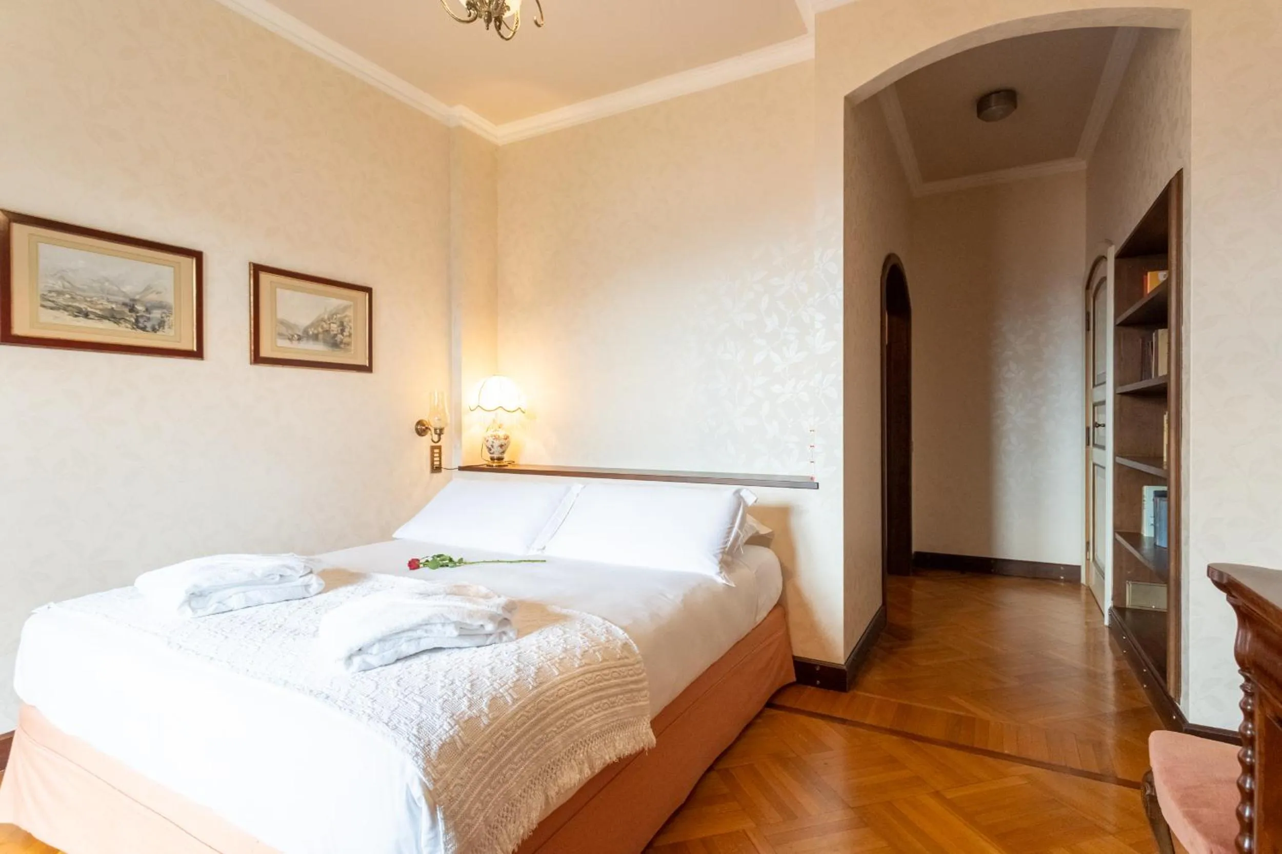 Bedroom, Bed in Ronco Dell'Abate - Lake Como Relais B&B