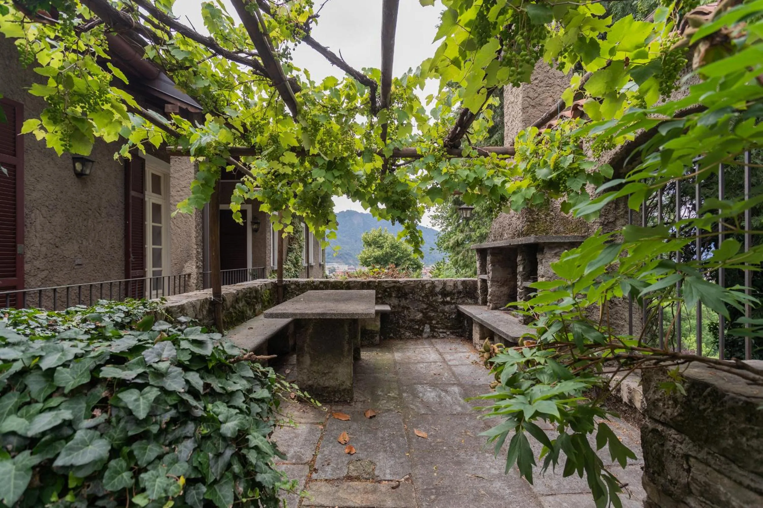 Patio in Ronco Dell'Abate - Lake Como Relais B&B