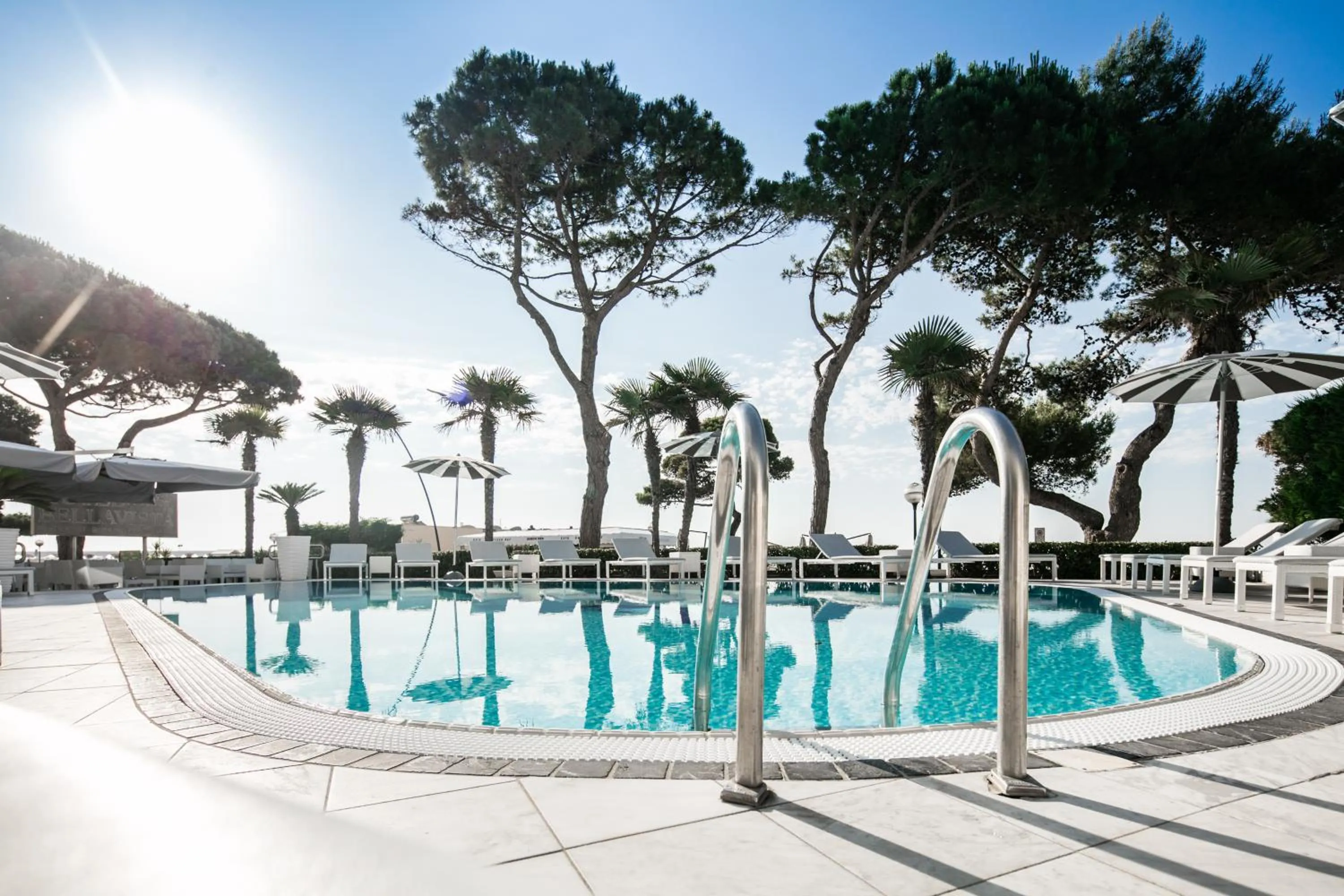 Swimming pool in Hotel Bellavista