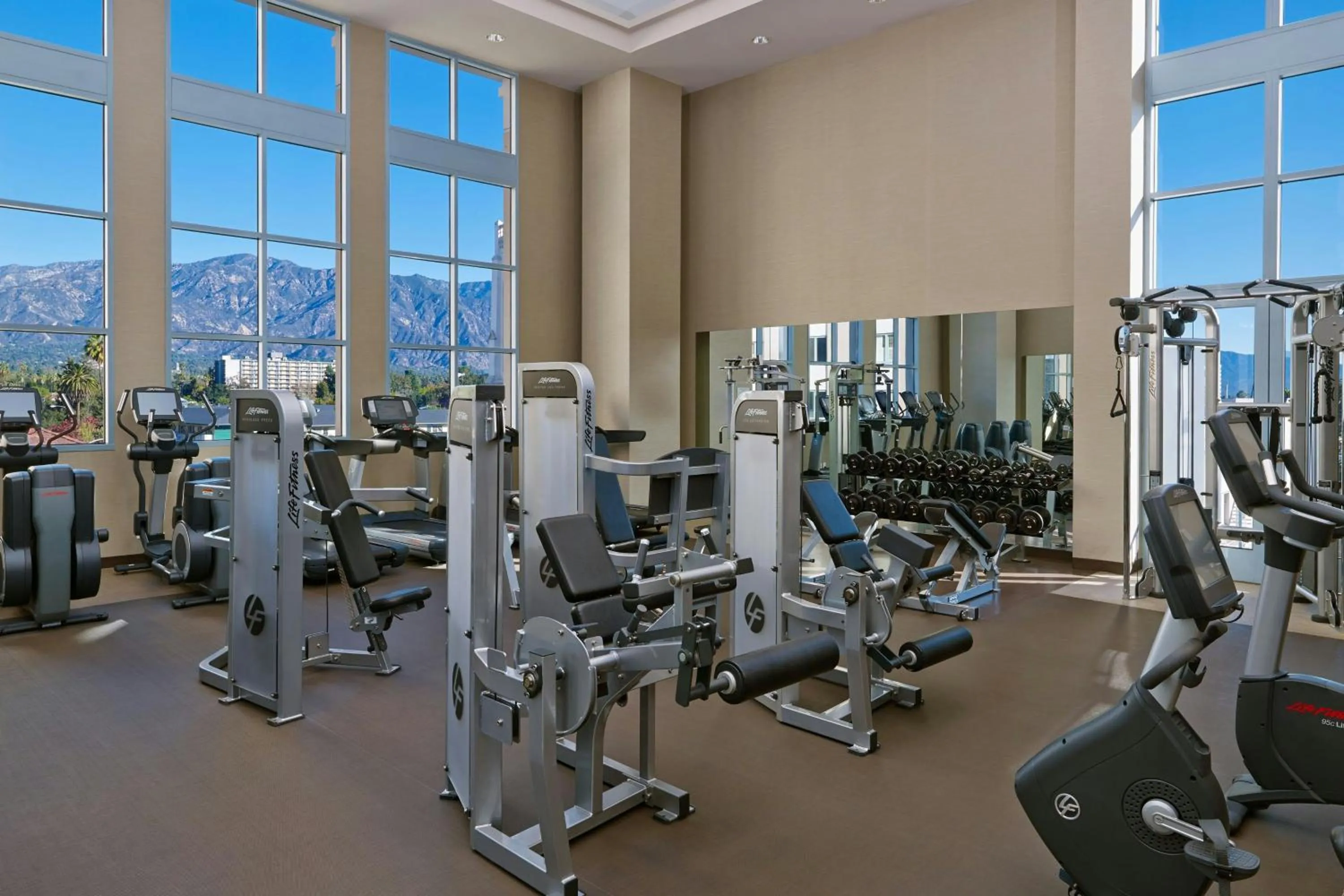 Fitness centre/facilities in The Westin Pasadena