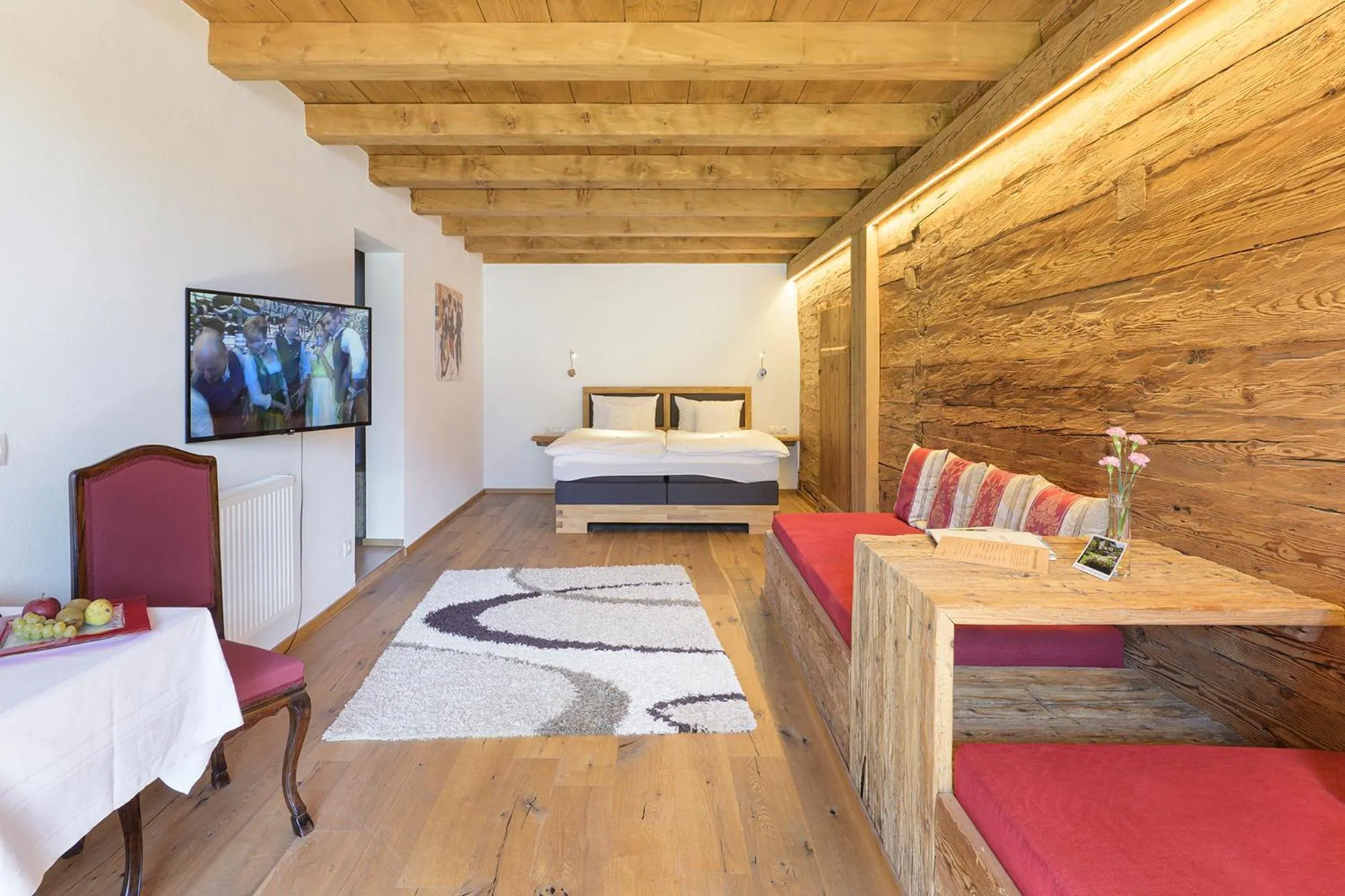 Photo of the whole room, Bed in Golf- und Sporthotel Moarhof