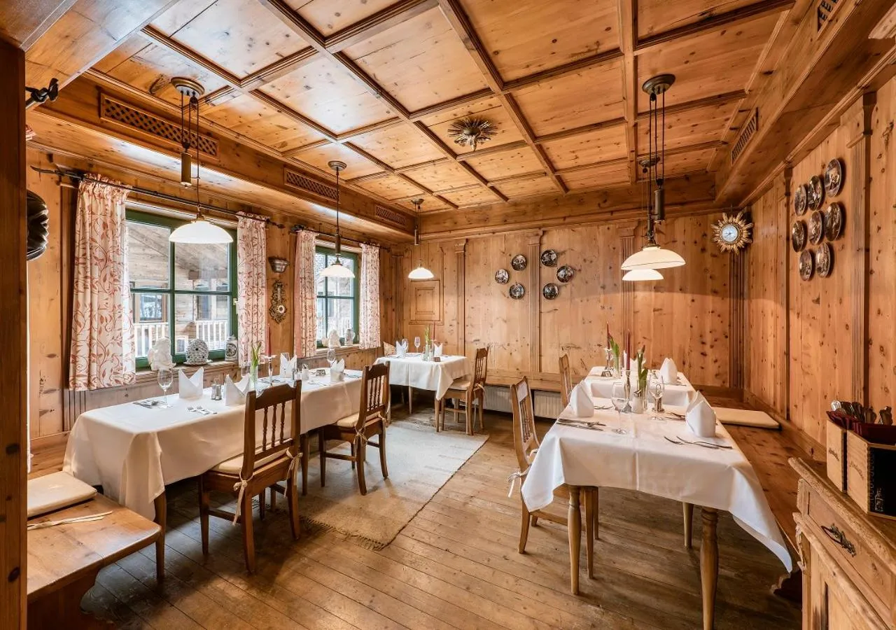 Restaurant/places to eat in Golf- und Sporthotel Moarhof