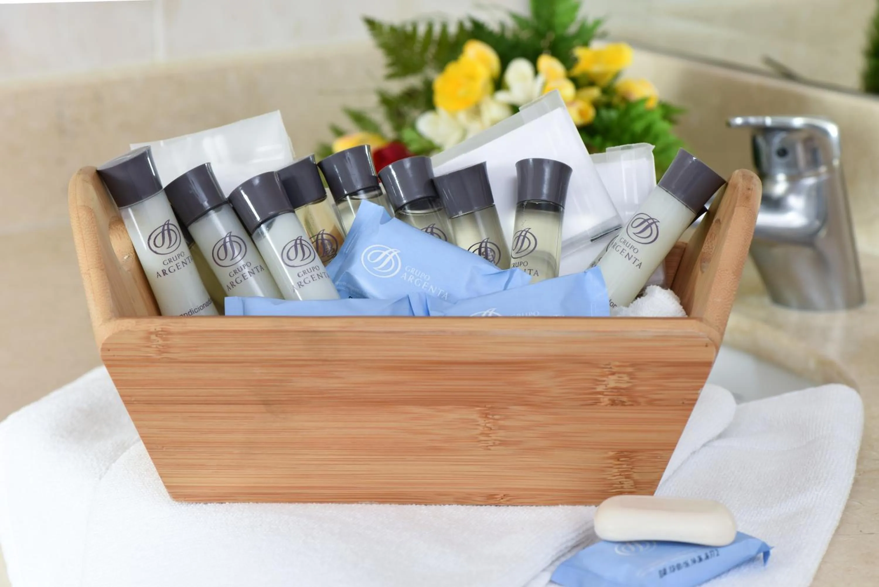 Bathroom in Argenta Tower Hotel & Suites