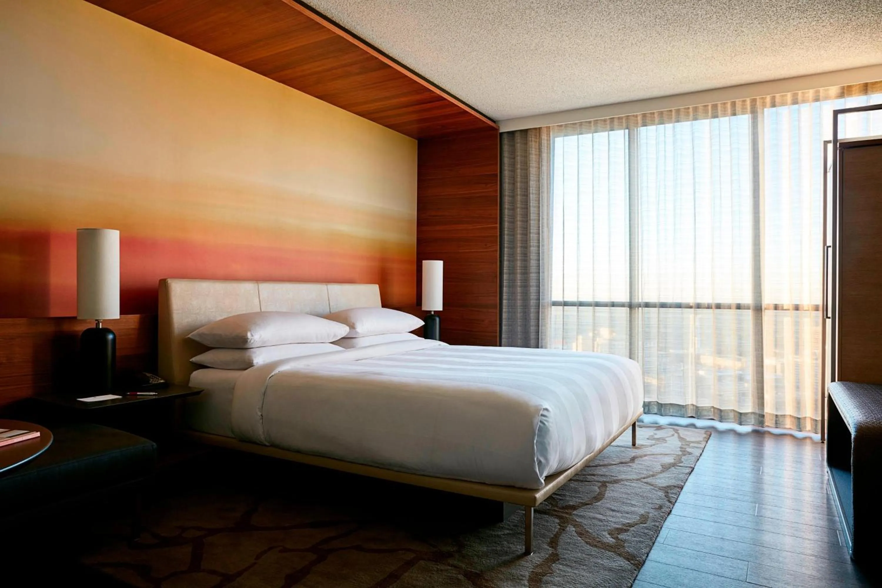 Photo of the whole room, Bed in Atlanta Marriott Marquis