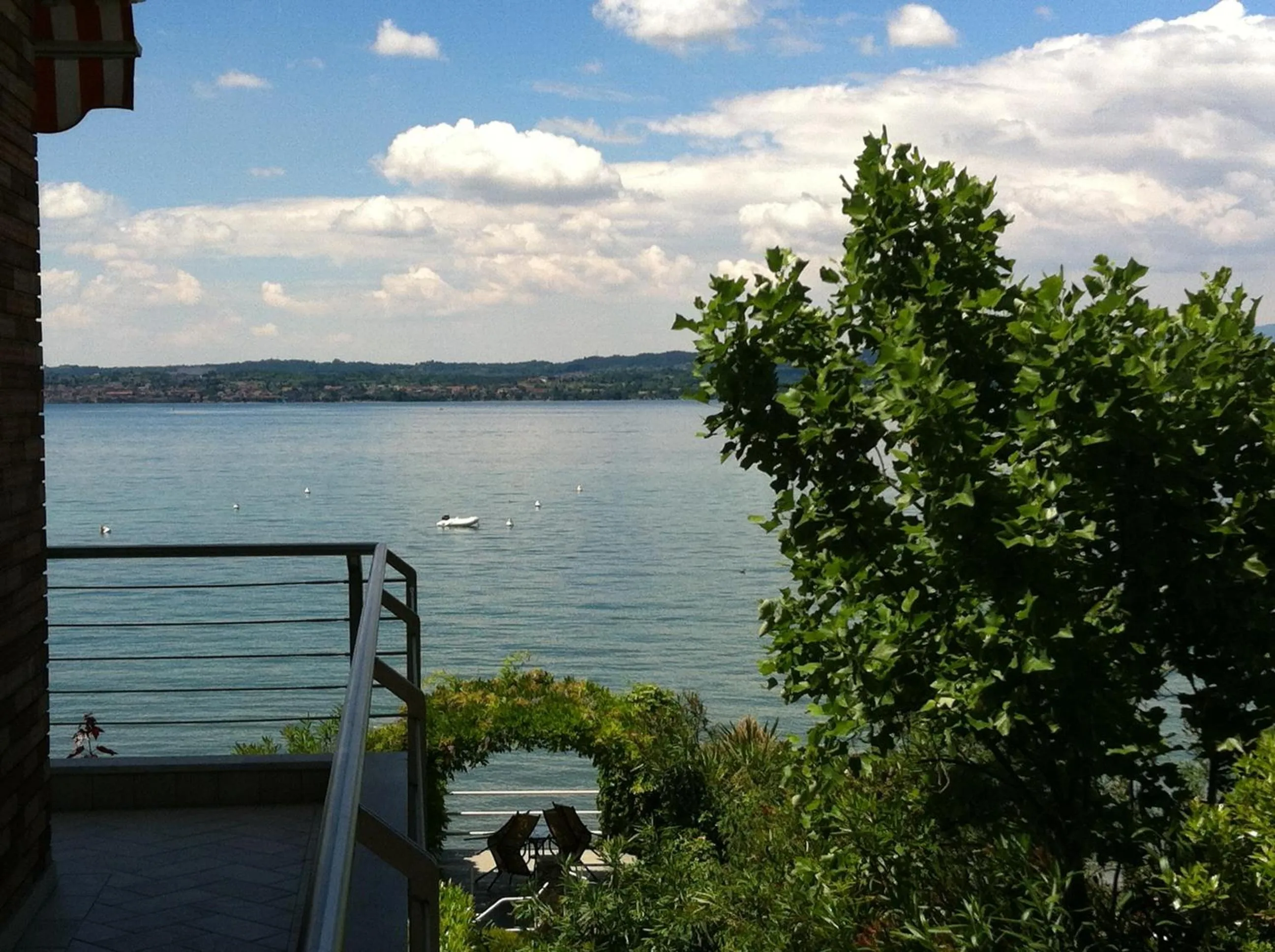 Day in Le Petit Du Lac