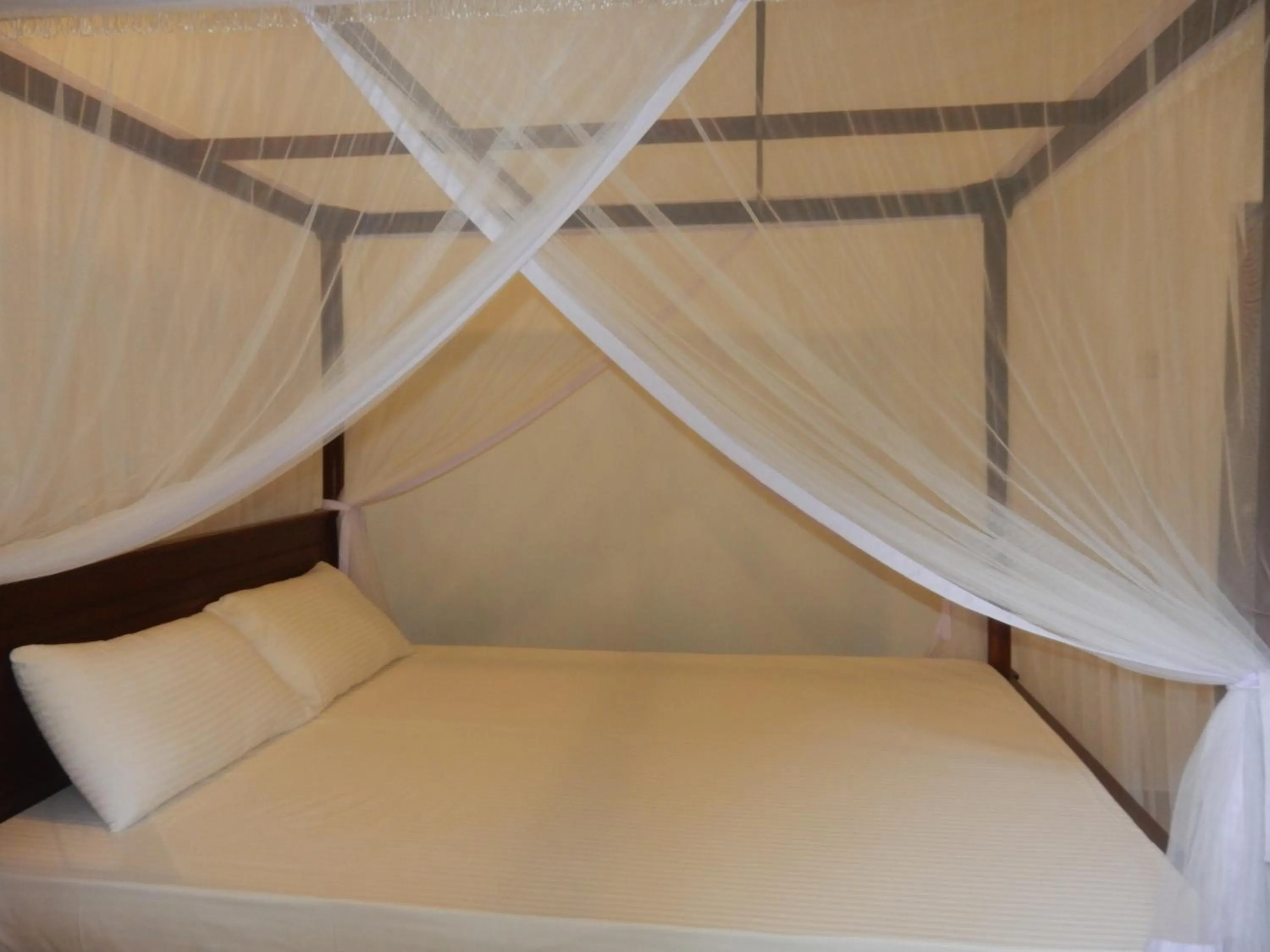 Bedroom, Bed in Sisanda Residence