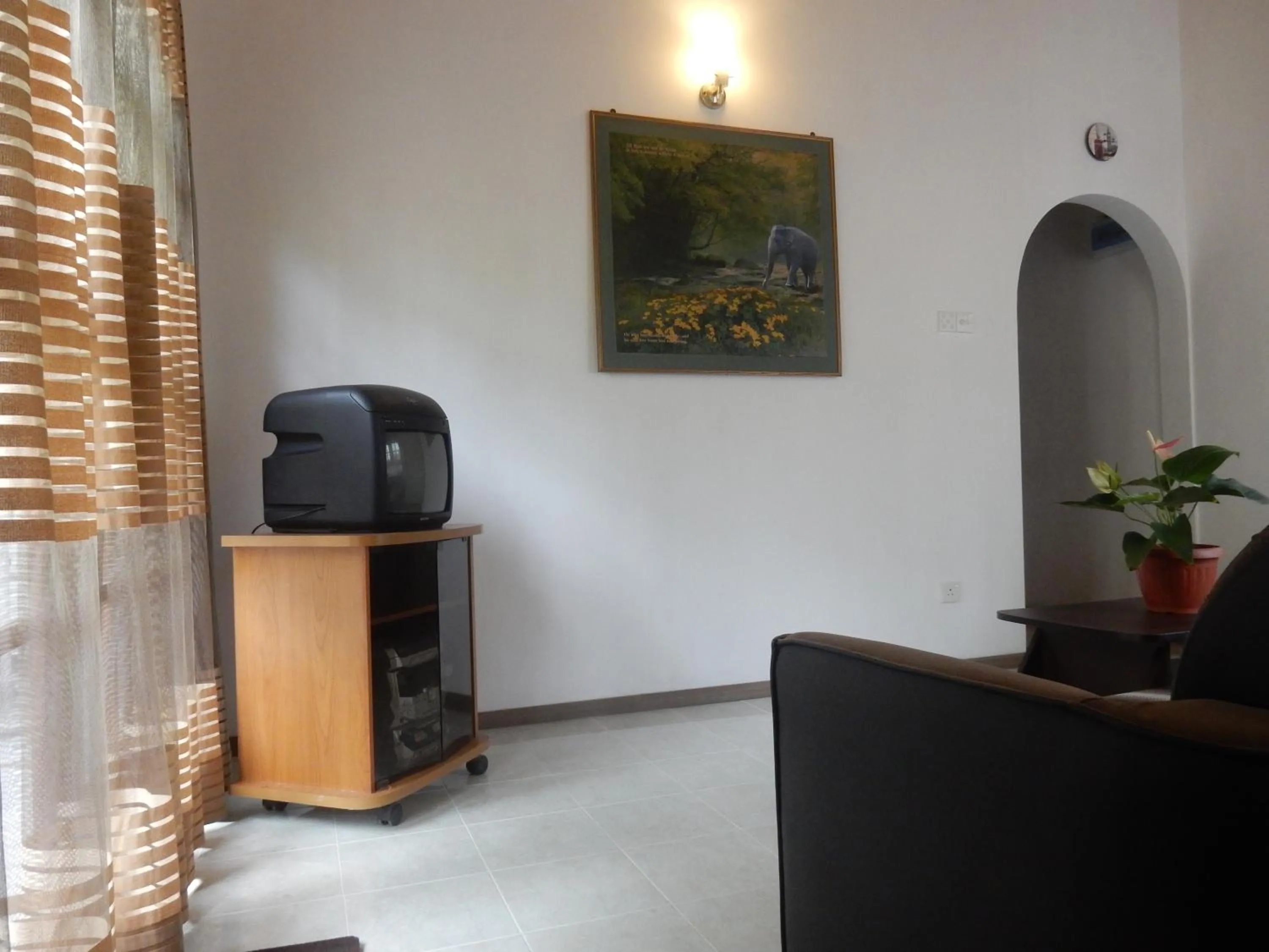 Communal lounge/ TV room in Sisanda Residence