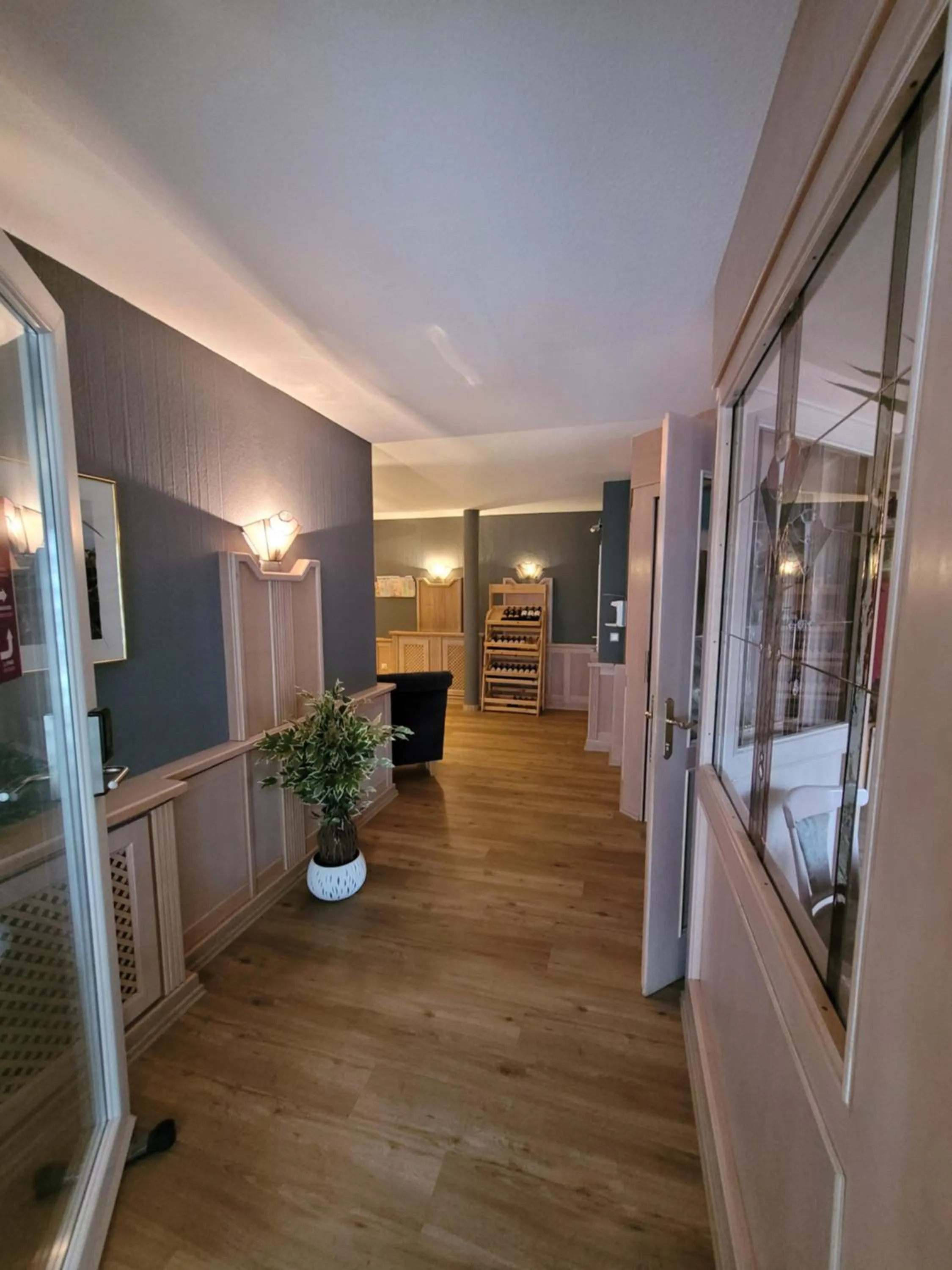 Lobby or reception in Ambiente Hotel garni