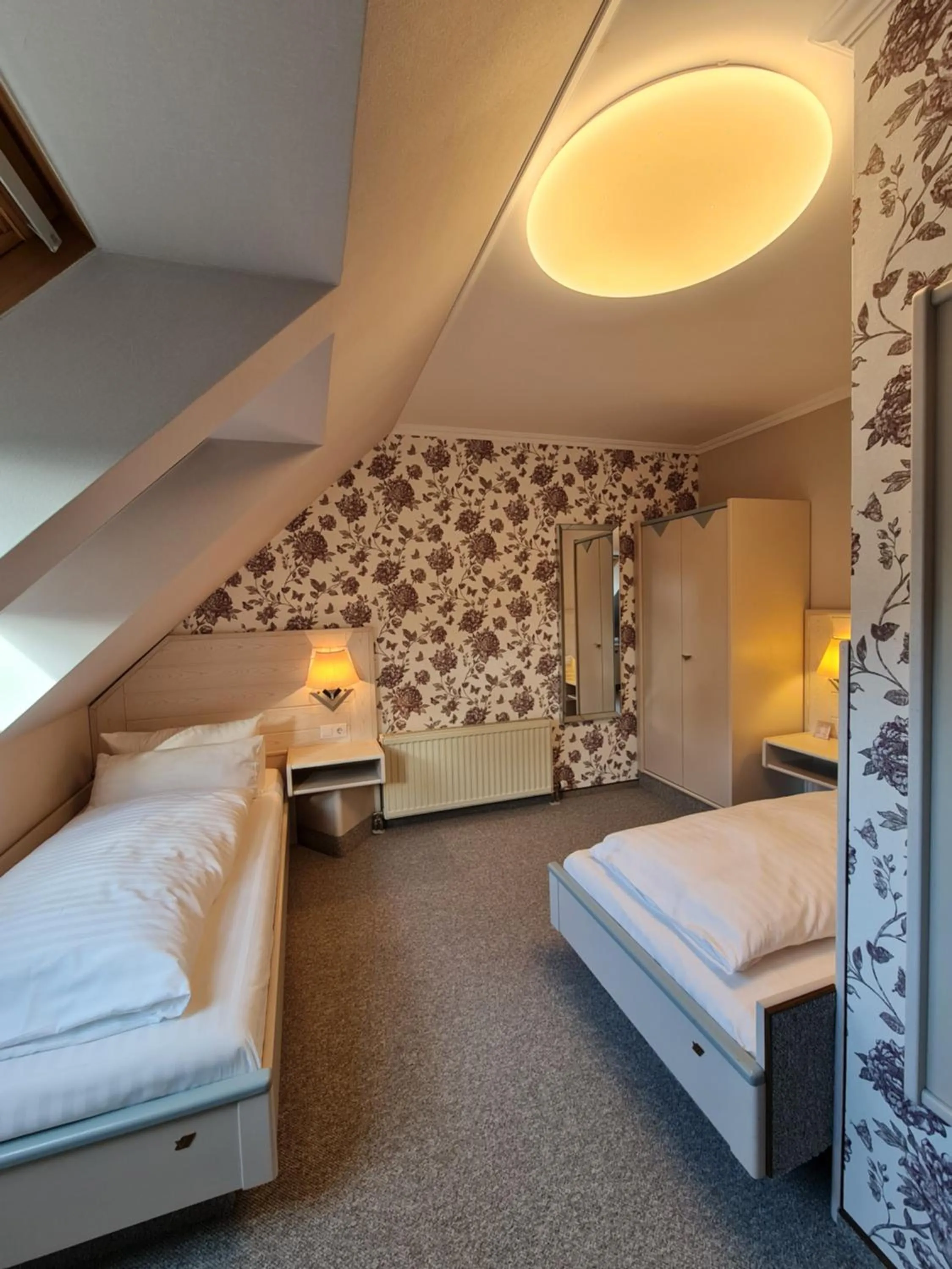 Bed in Ambiente Hotel garni