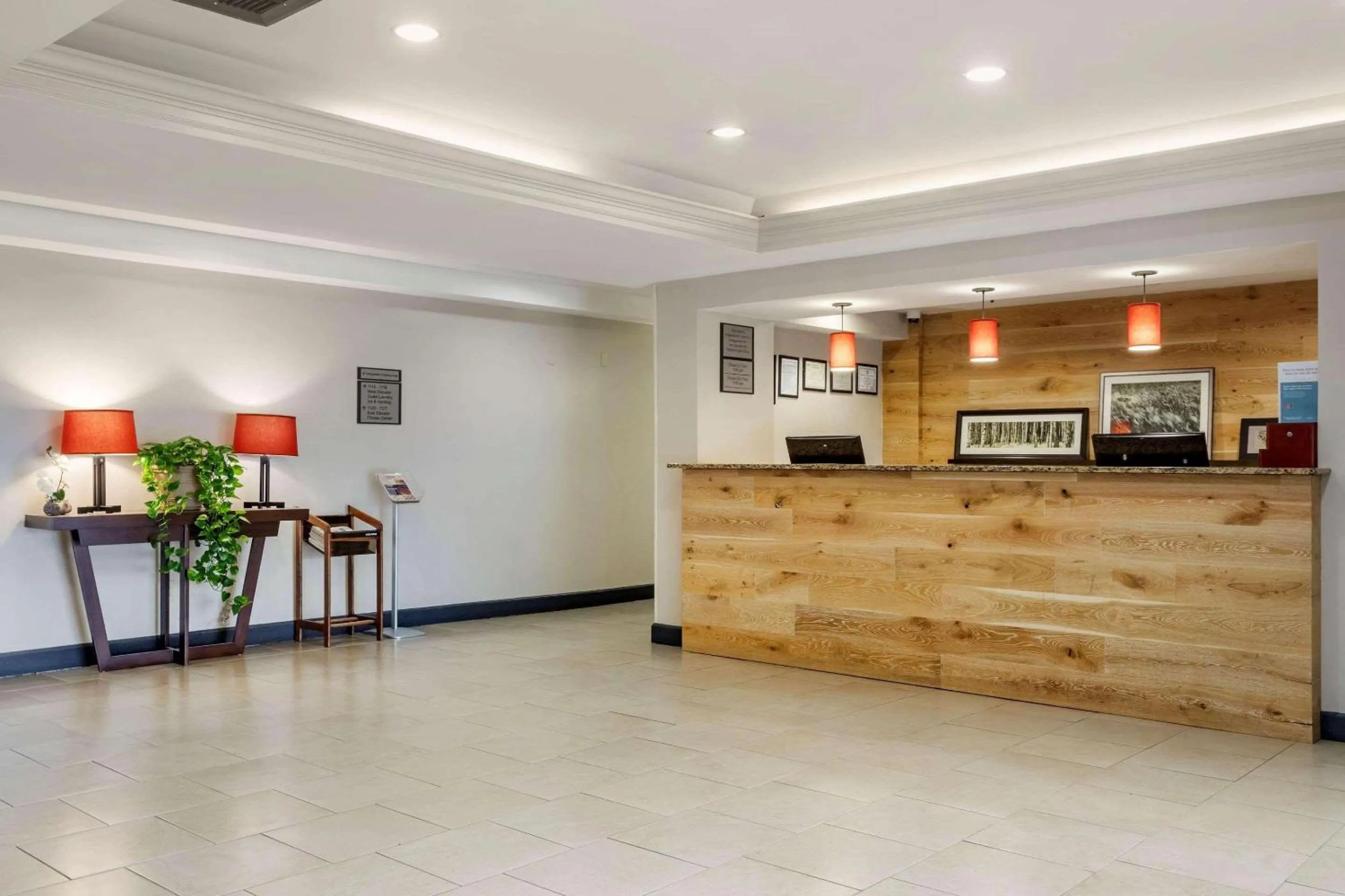 Lobby or reception in Country Inn & Suites by Radisson, Atlanta Downtown