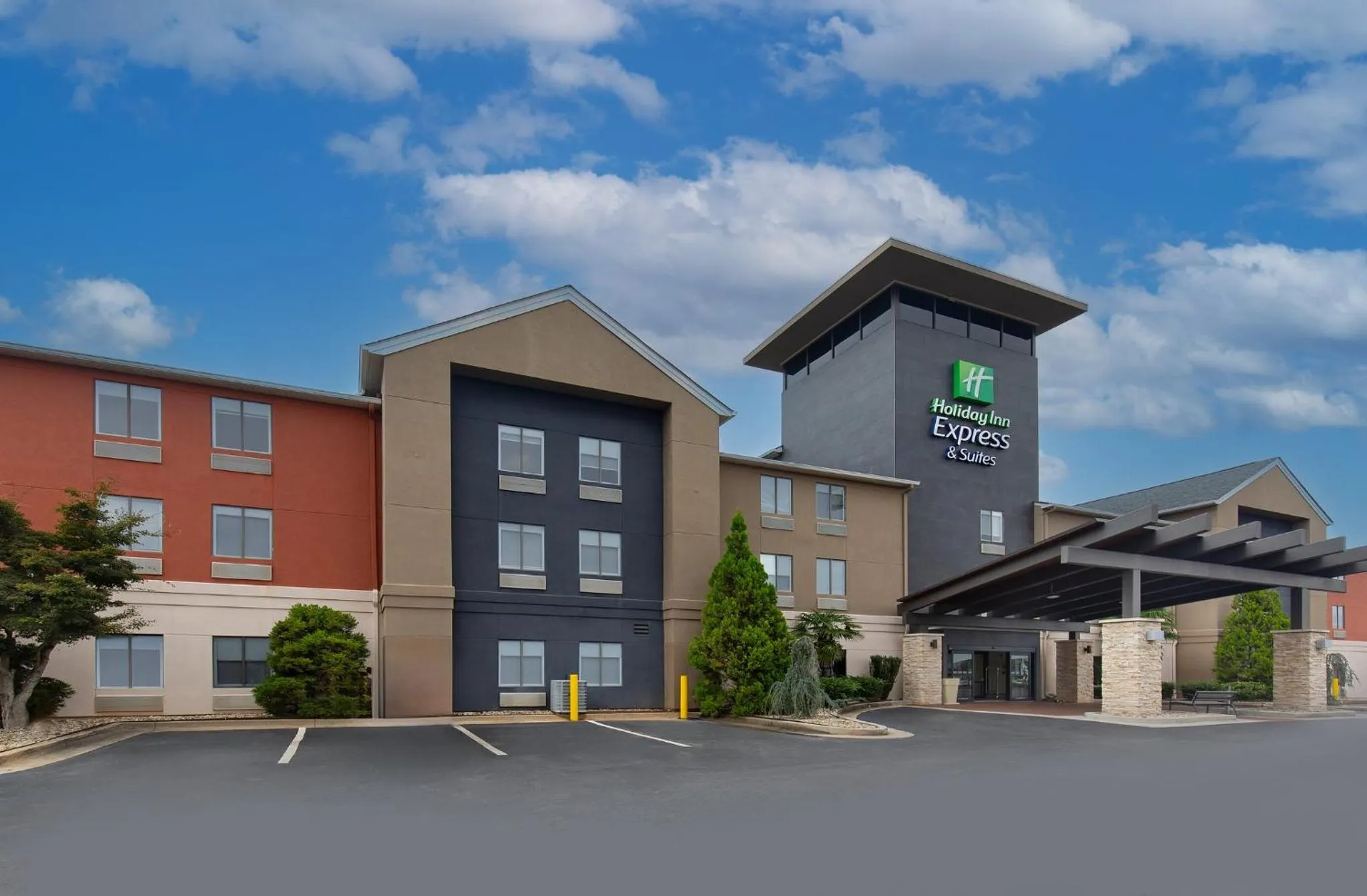 Property building in Holiday Inn Express & Suites Locust Grove by IHG