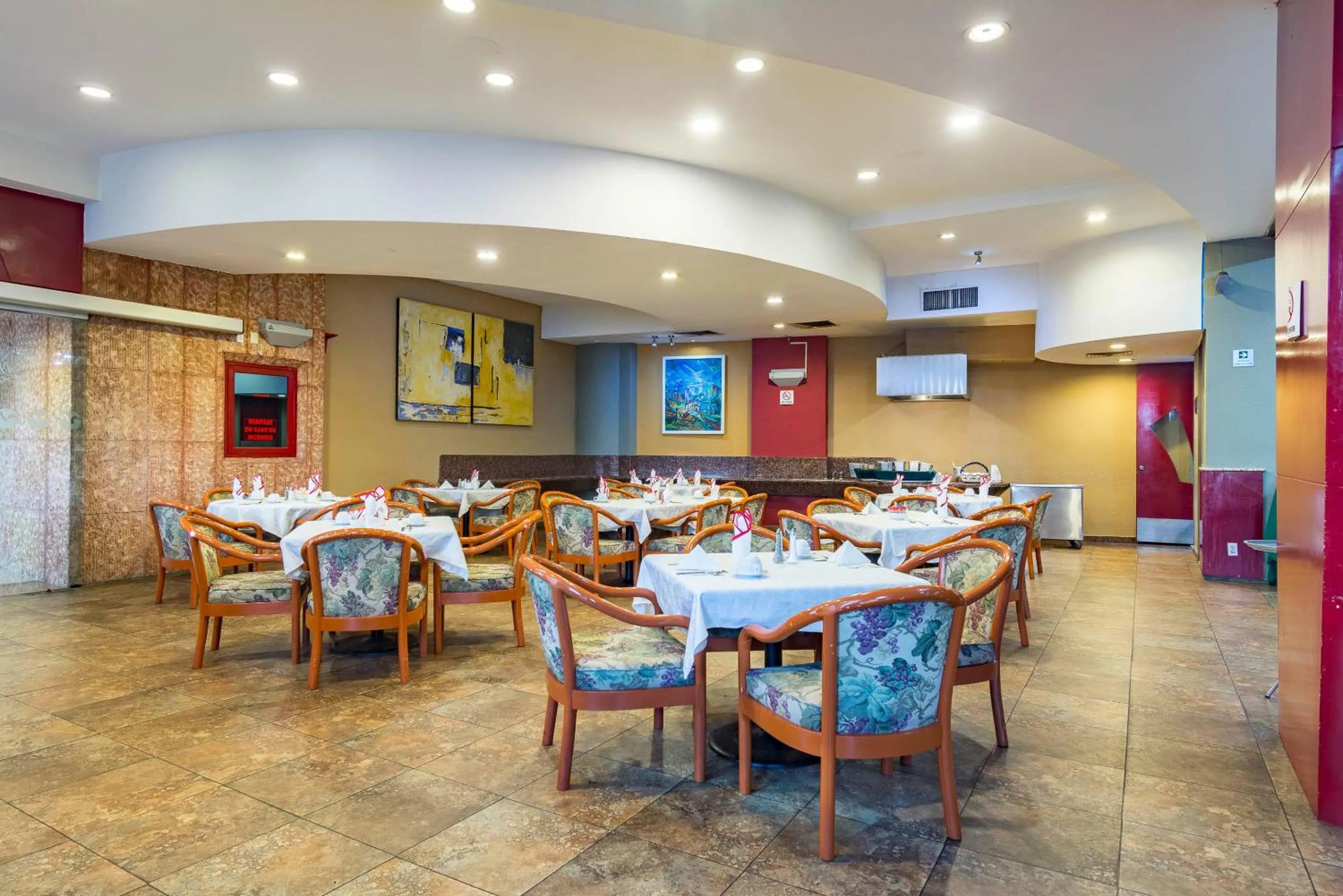 Restaurant/places to eat in Hotel Mandarin Carton