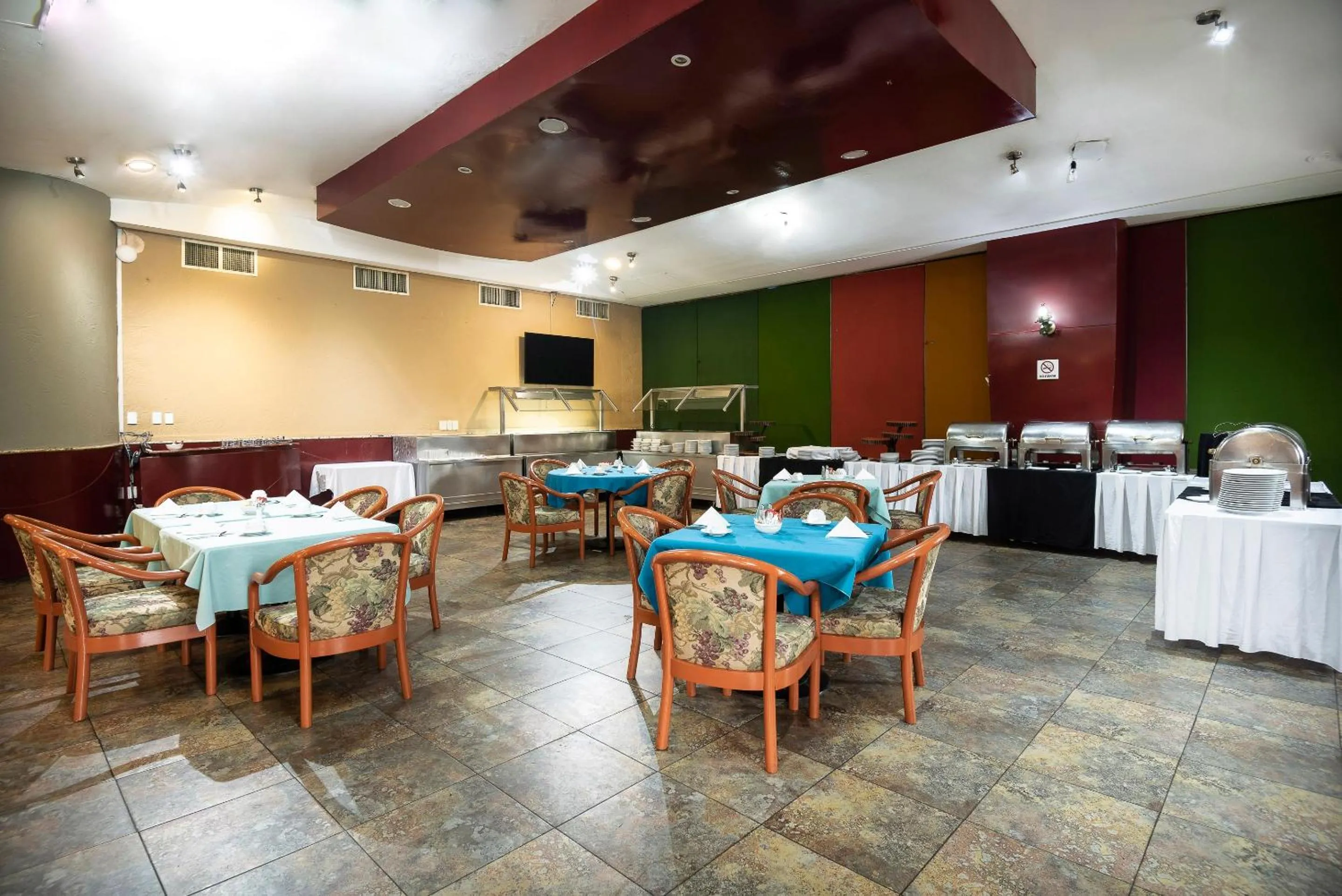 Restaurant/places to eat in Hotel Mandarin Carton