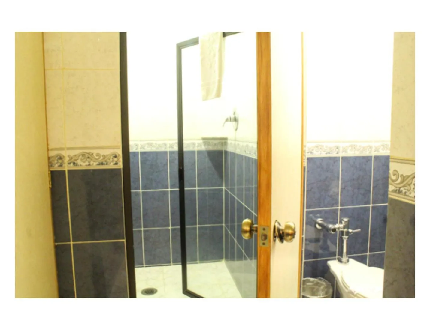 Bathroom in Hotel Mandarin Carton