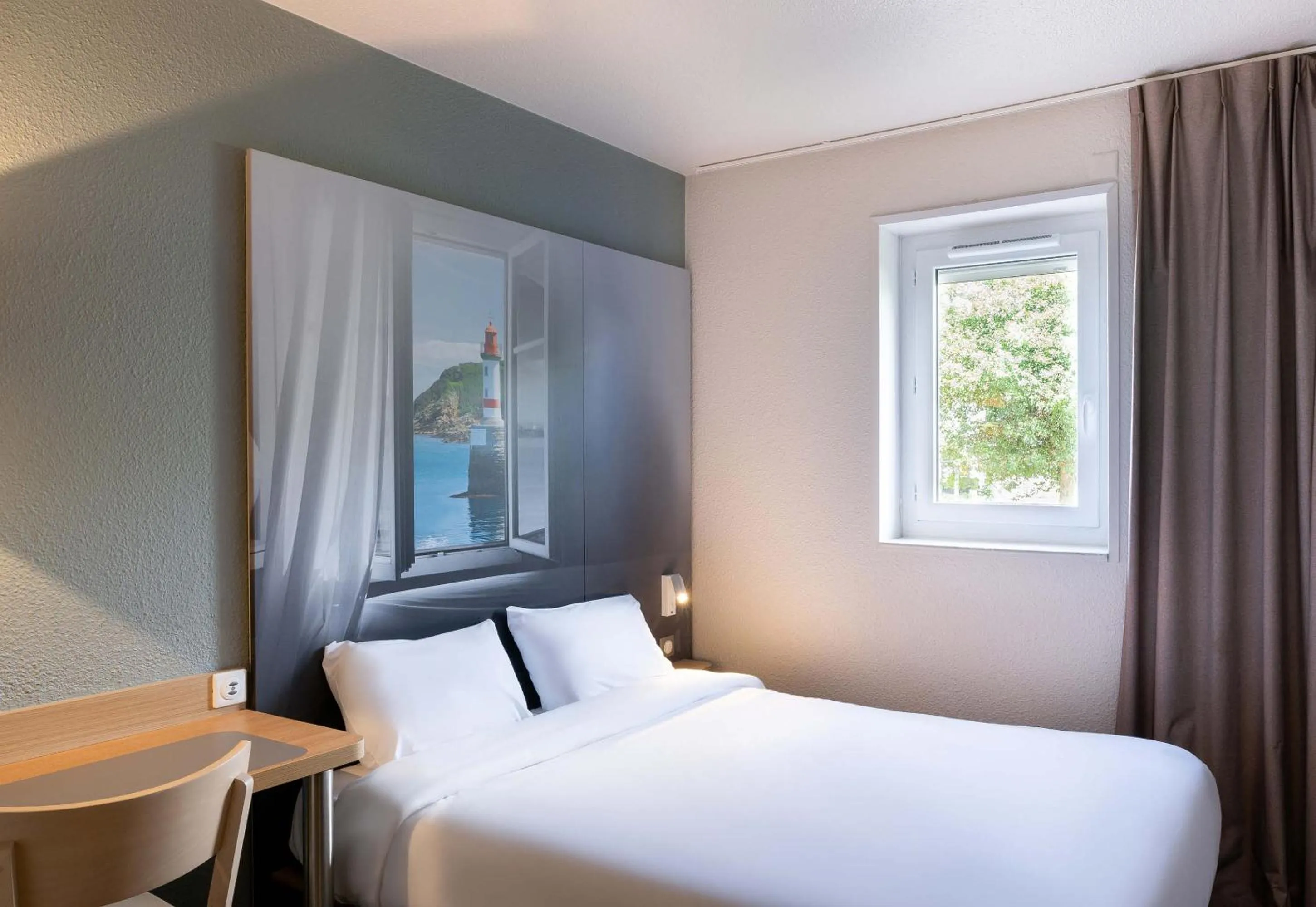 Bedroom, Bed in B&B HOTEL Lorient Caudan