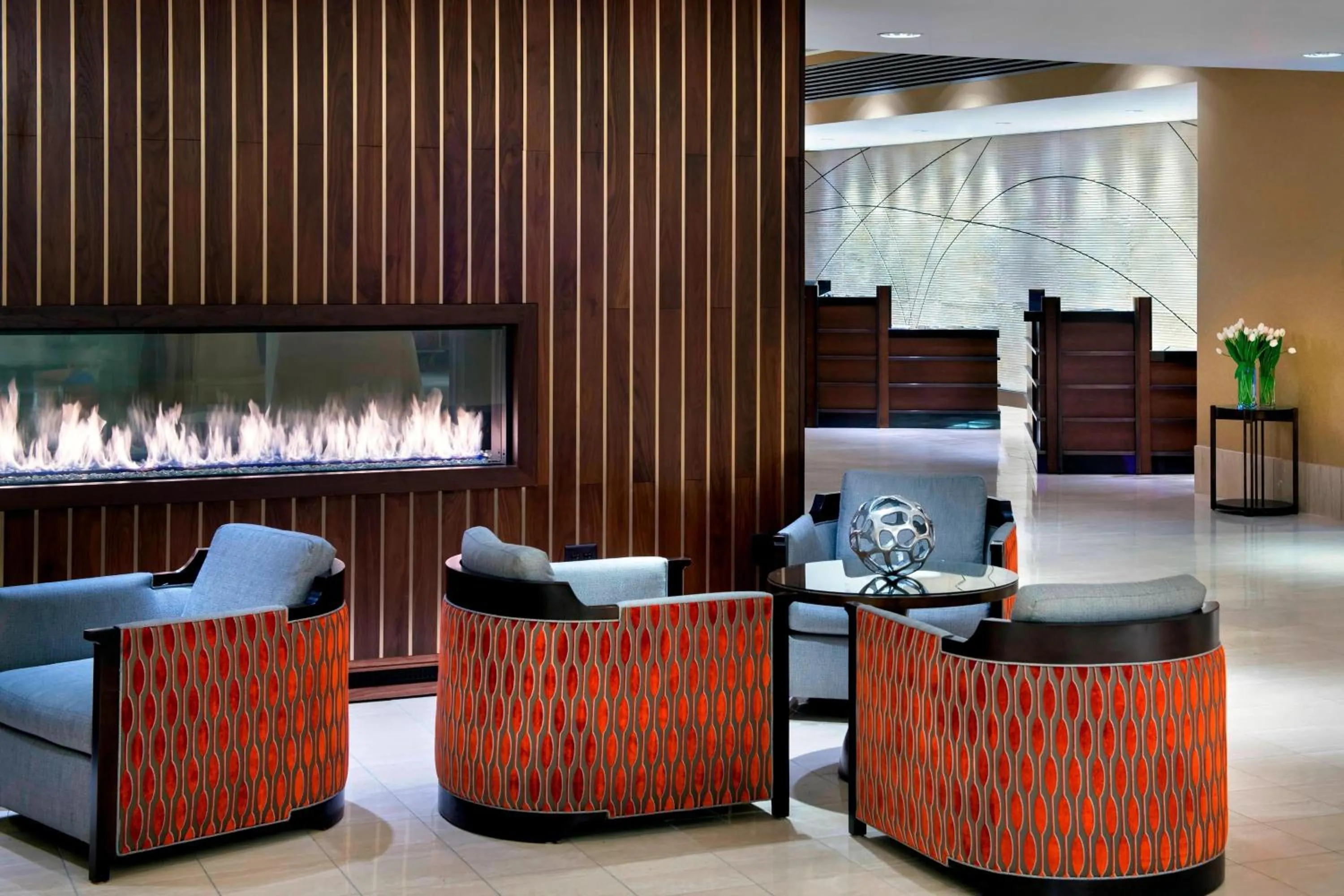 Lobby or reception in Newark Liberty International Airport Marriott