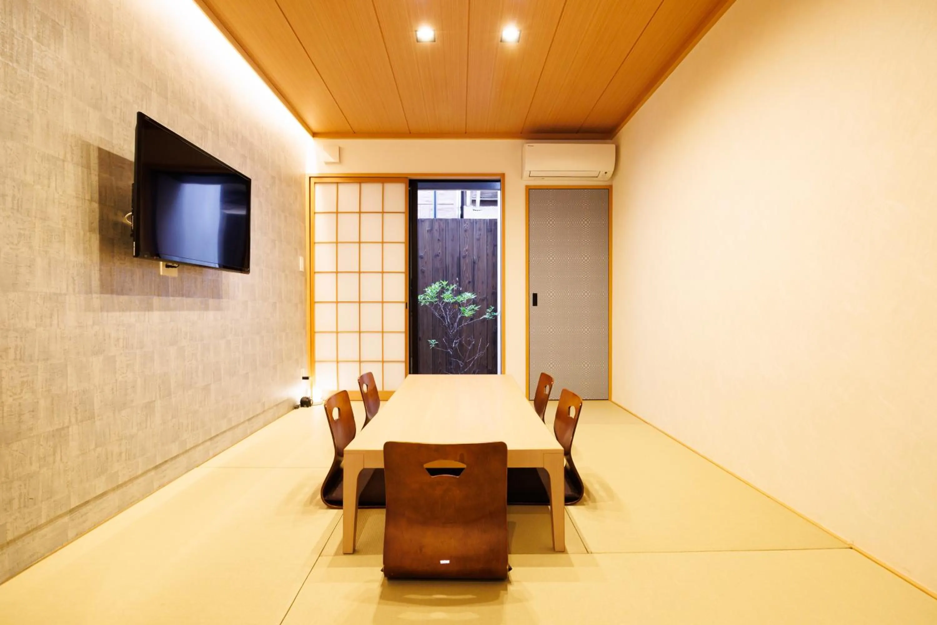 Living room in Fuga Bettei Shijyo Omiya